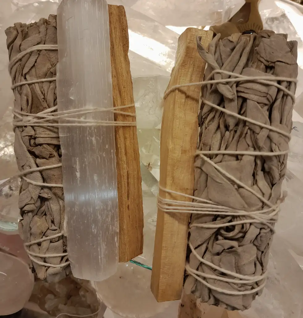 Natural Sage bundle with Palo Santo and Selenite stone