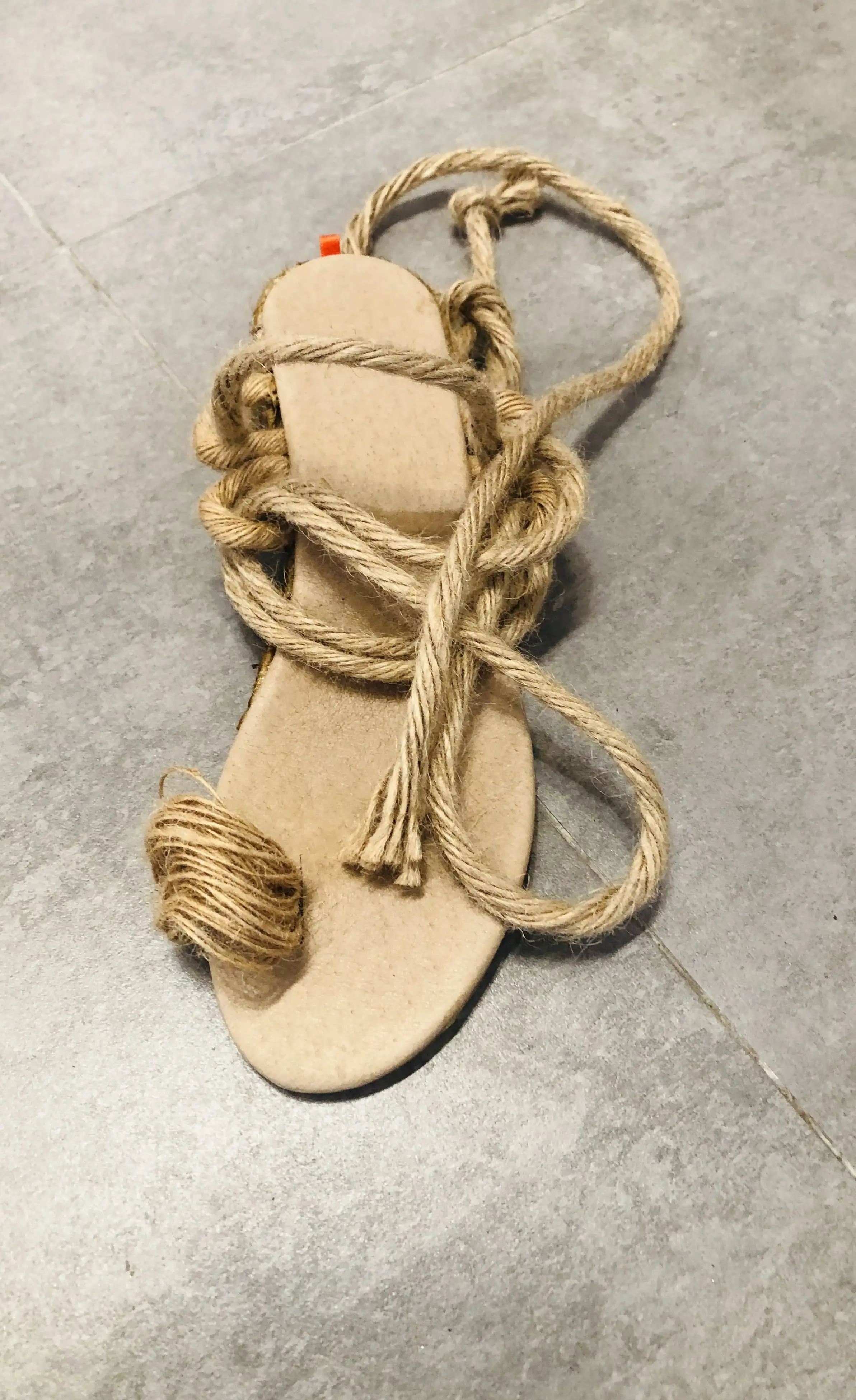 Sandalia Plana Simply Yute natural