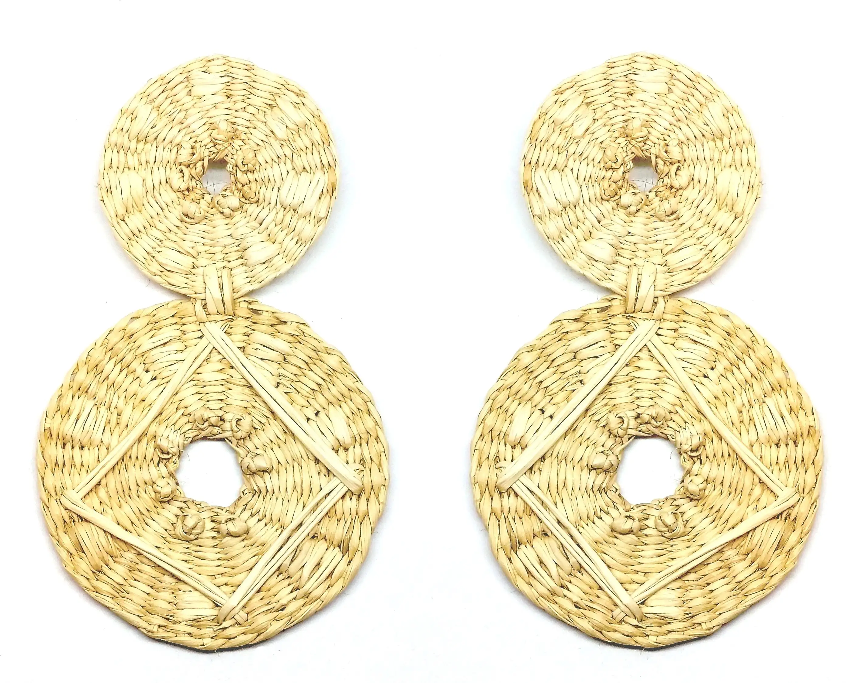 Pendientes grandes de rafia de doble disco en Natural con diseño bordado - Imagen 2