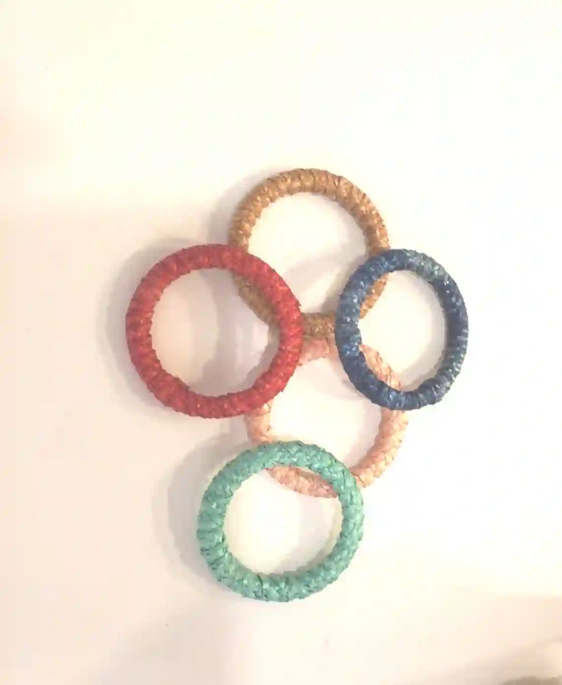 Pulsera de rafia