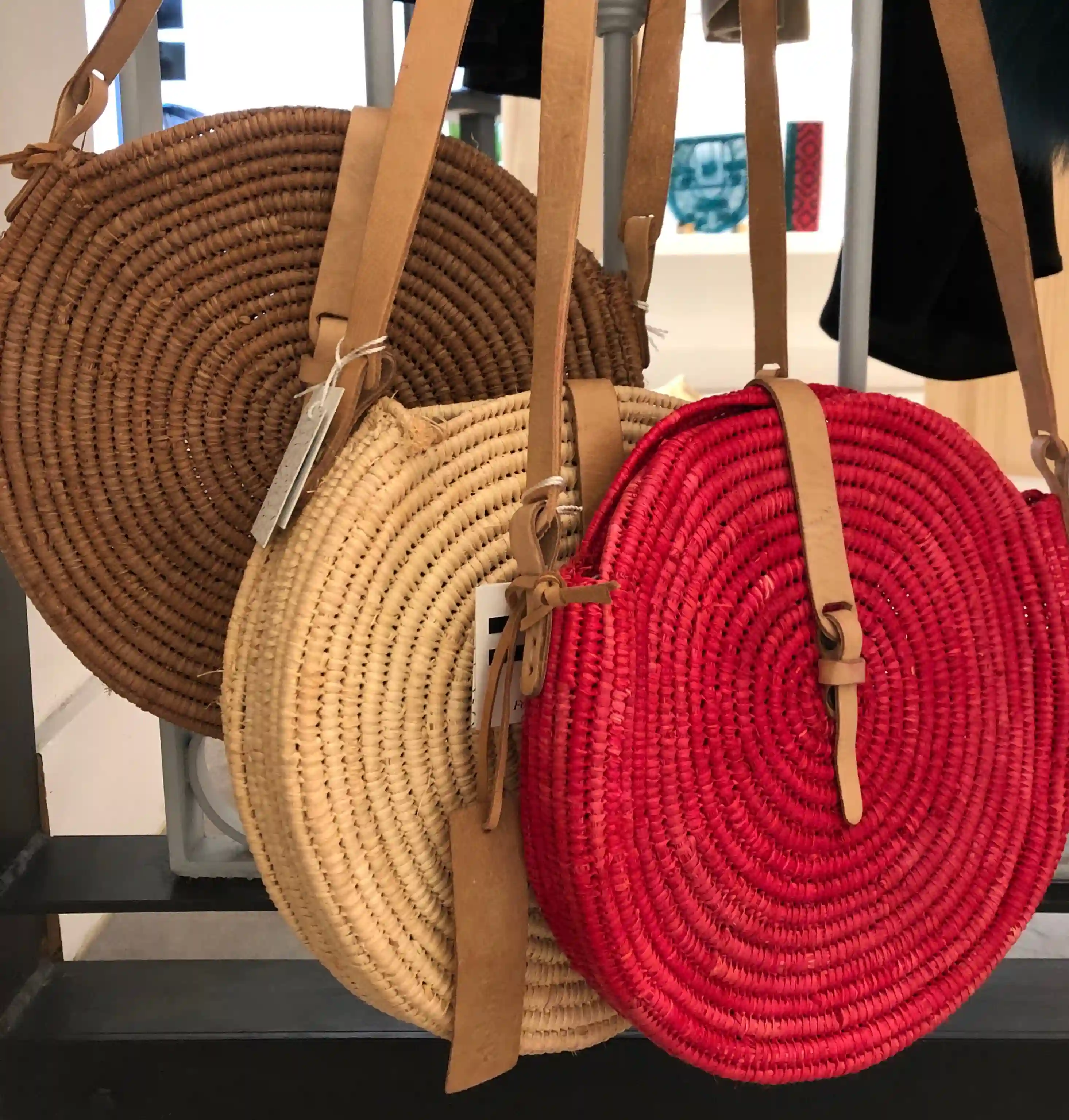 Bolso redondo de ratán
