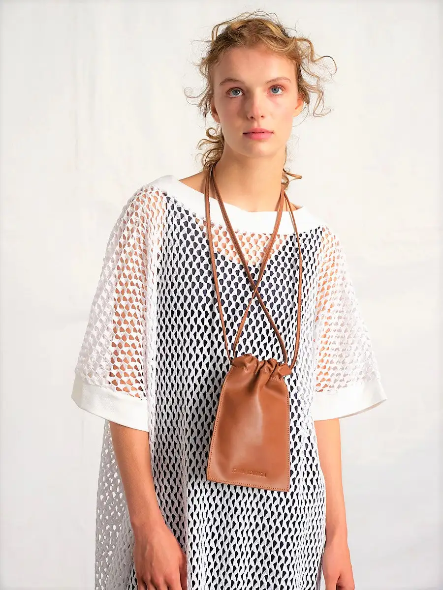 Elegante bolsa de cuero - Imagen 2