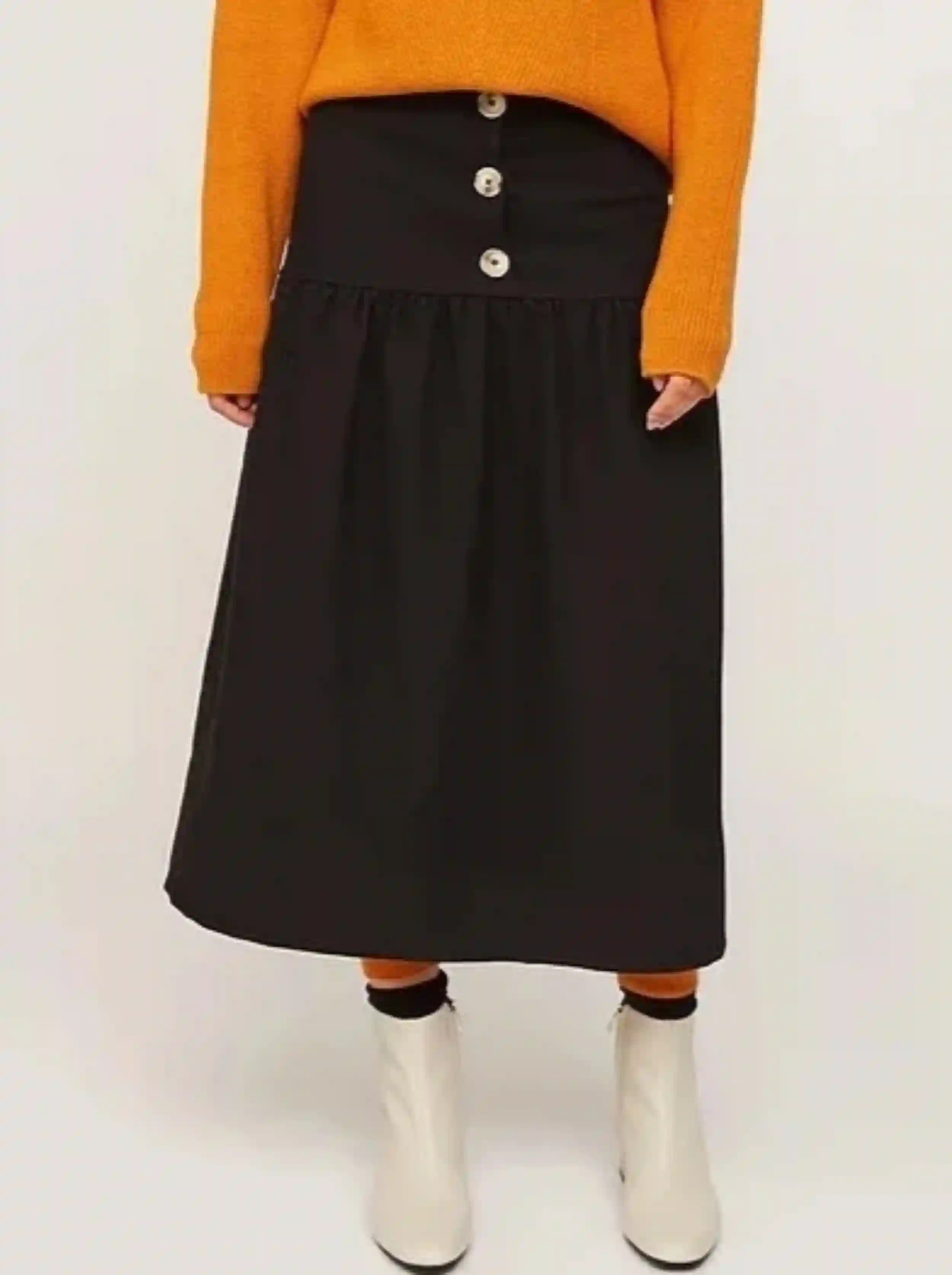 Falda escalonada en negro de Rita Row