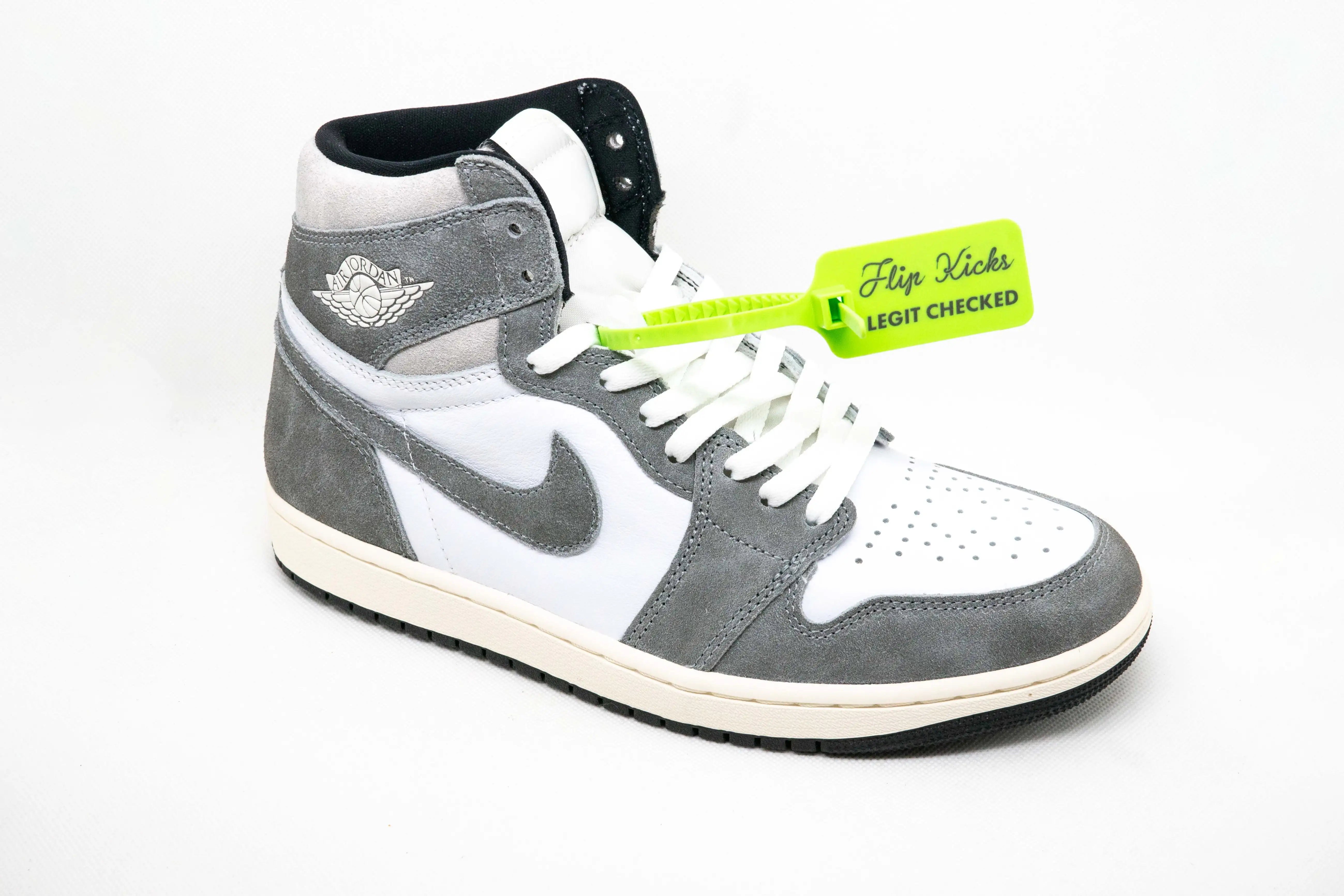 Jordan 1 Alto NEGRO LAVADO