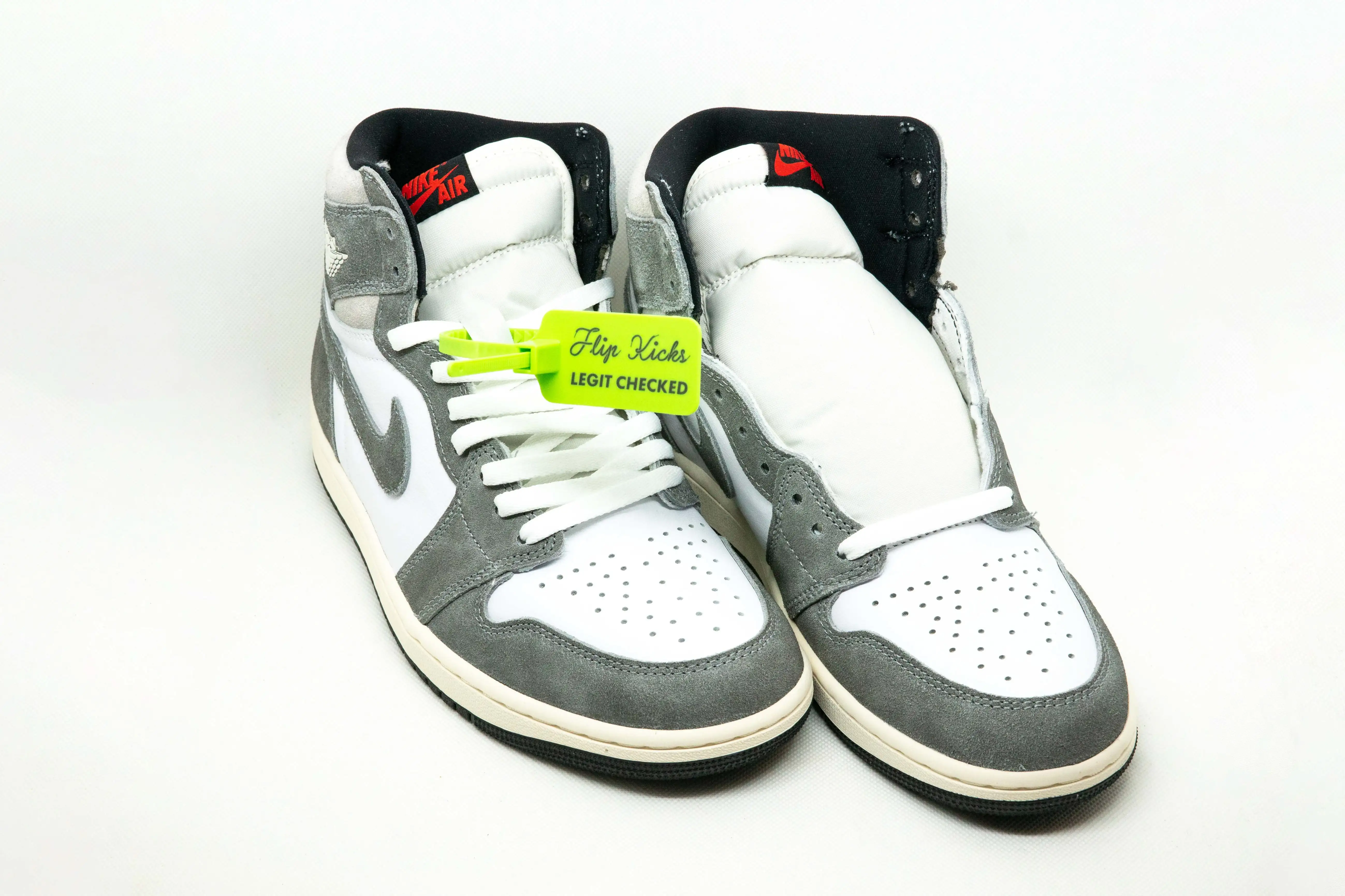 Jordan 1 Alto NEGRO LAVADO - Imagen 2