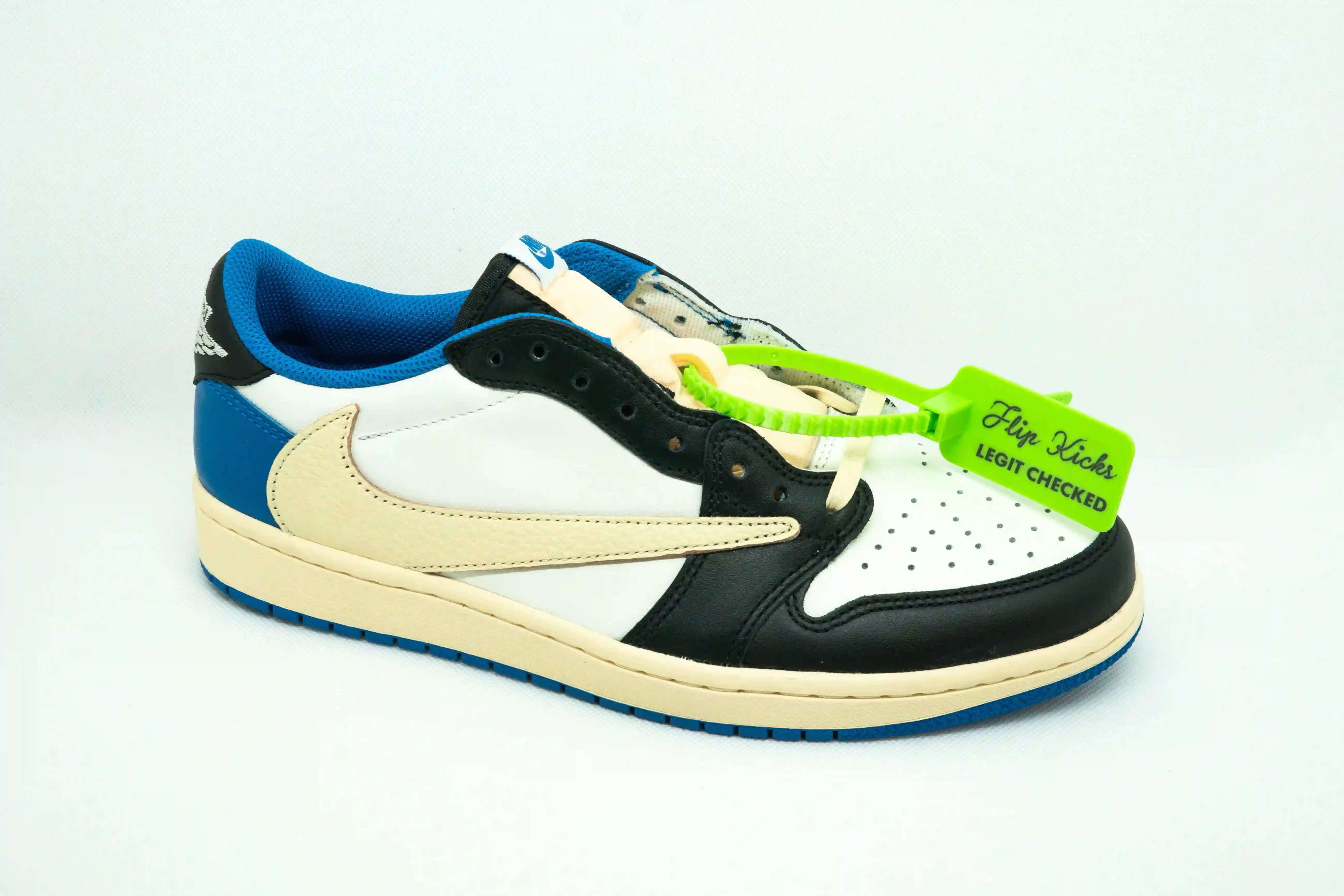 Jordan 1 Low TRAVIS FRAGMENTO