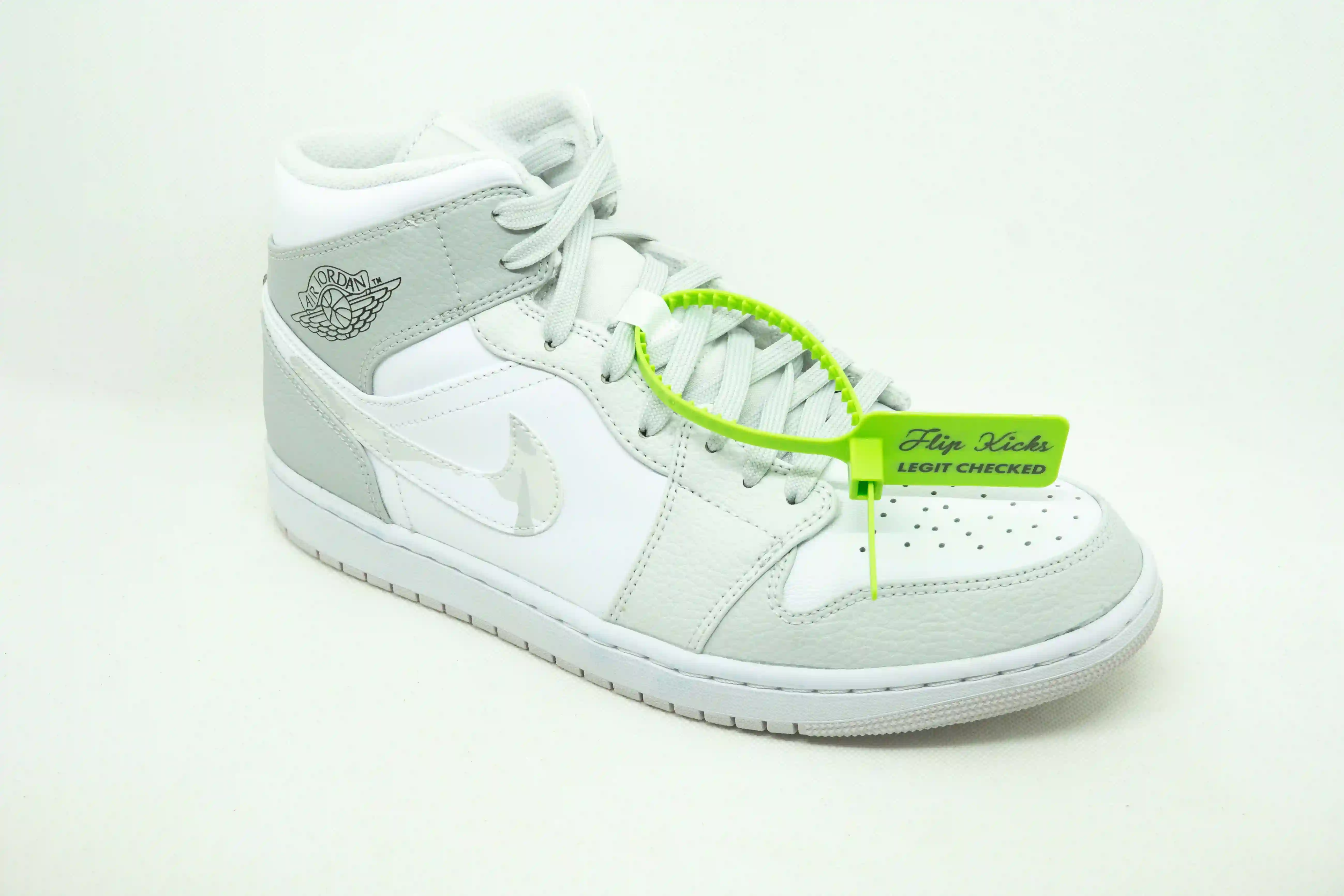 Jordan 1 Mid PHOTON DUST GRIS CAMO