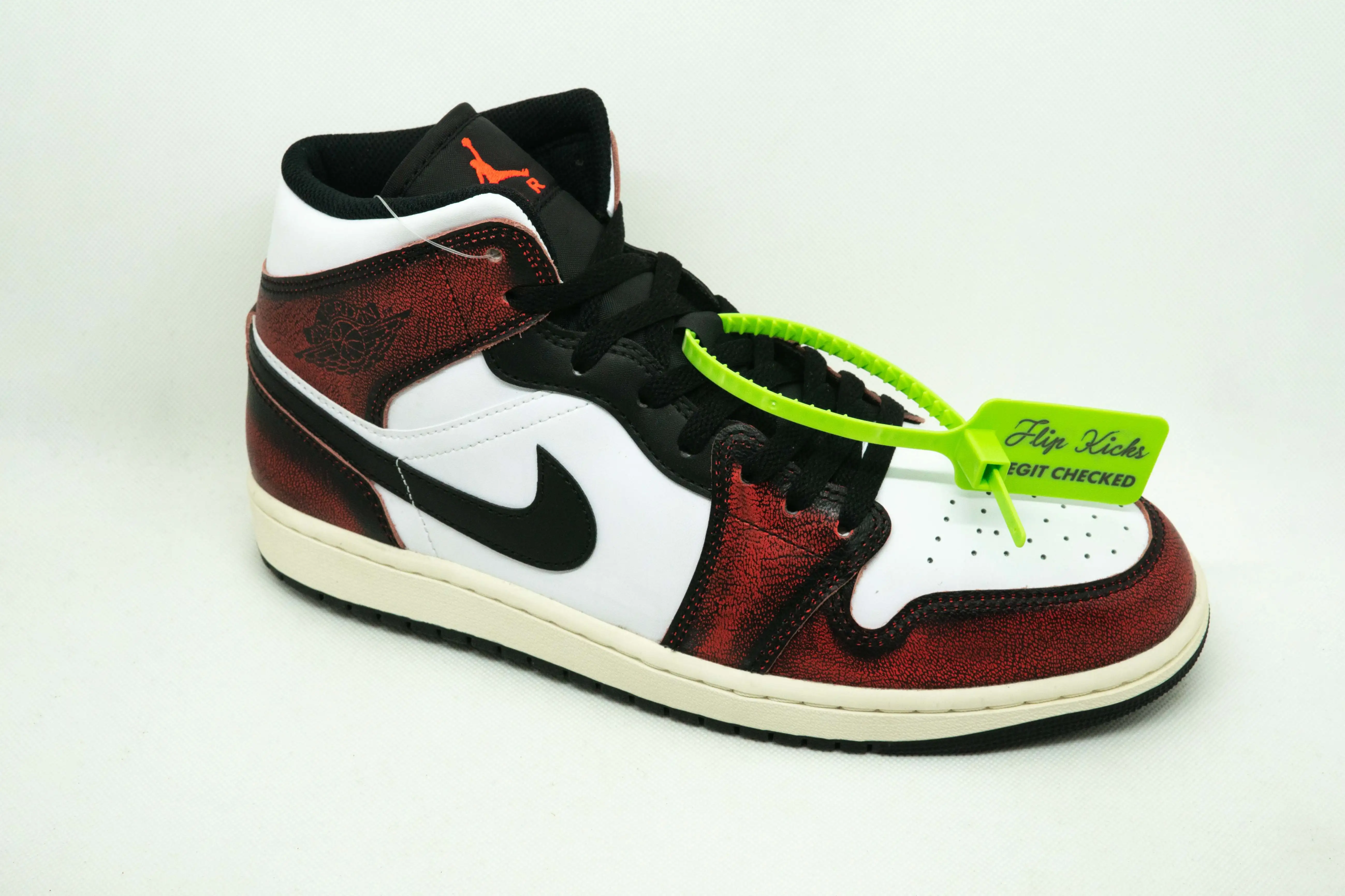 Jordan 1 Mid DESGASTE CHICAGO