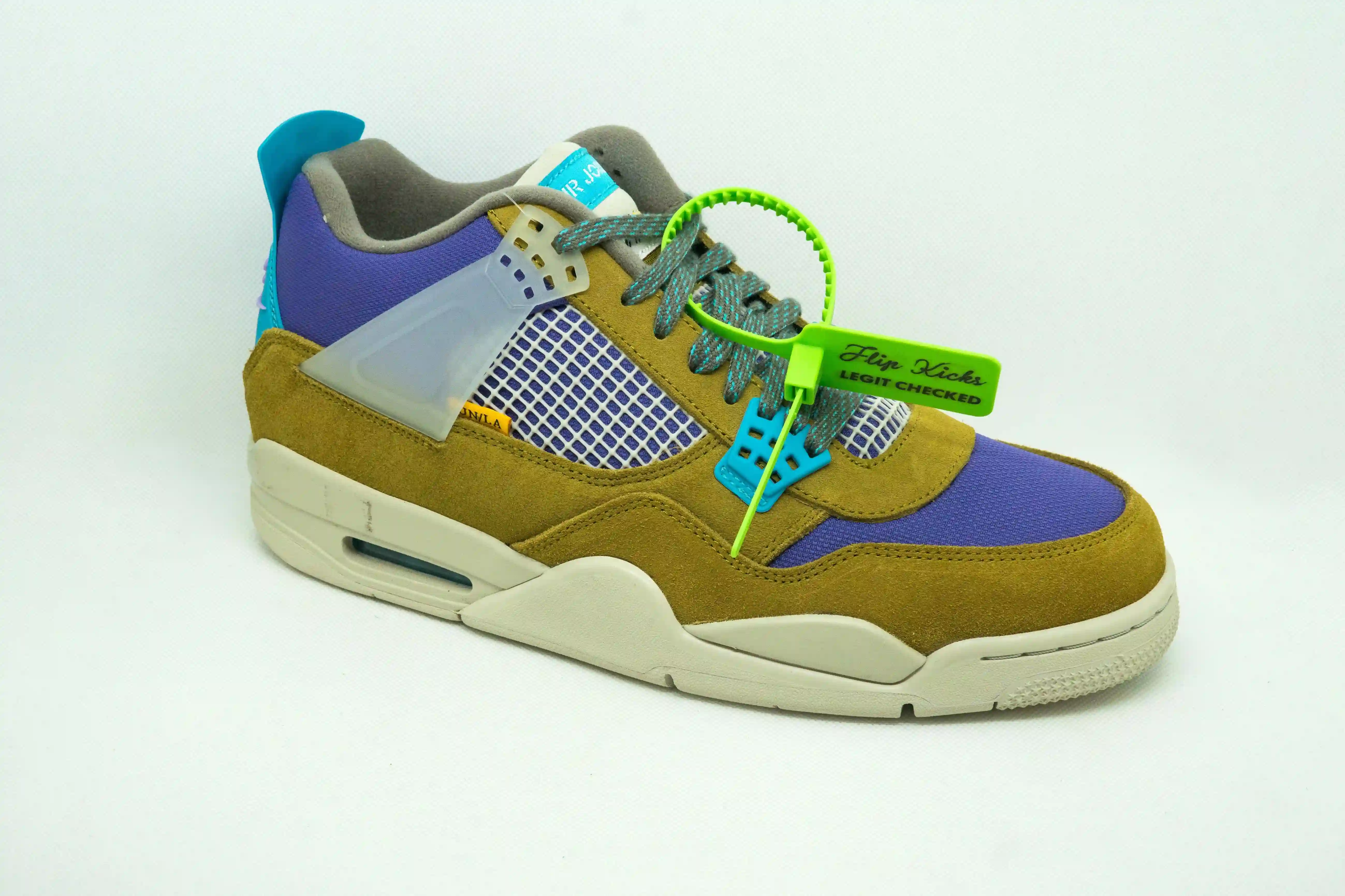 Jordan 4 30 ANIVERSARIO UNIÓN DESERT MOSS