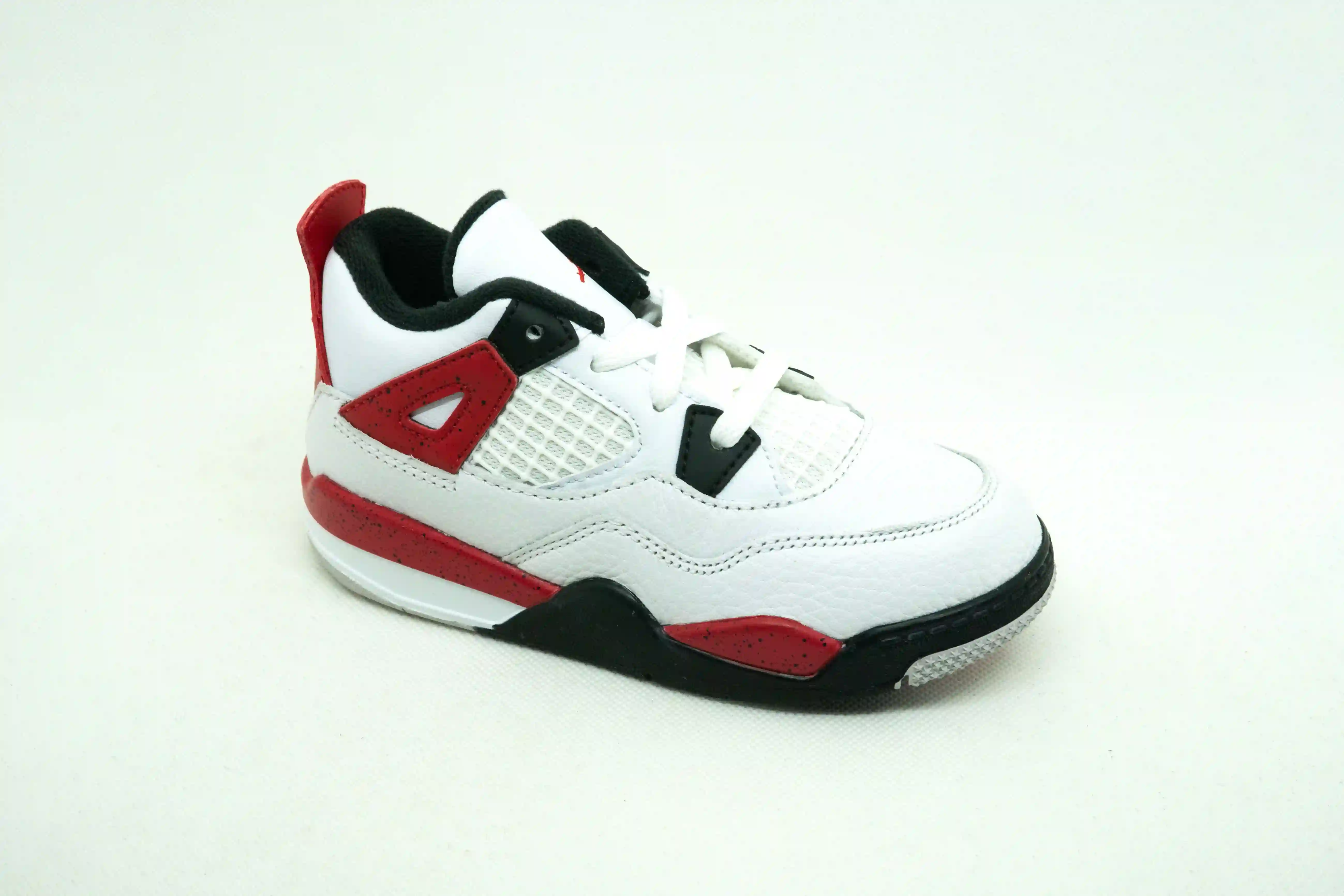 Jordan 4 CEMENTO ROJO (NIÑOS)
