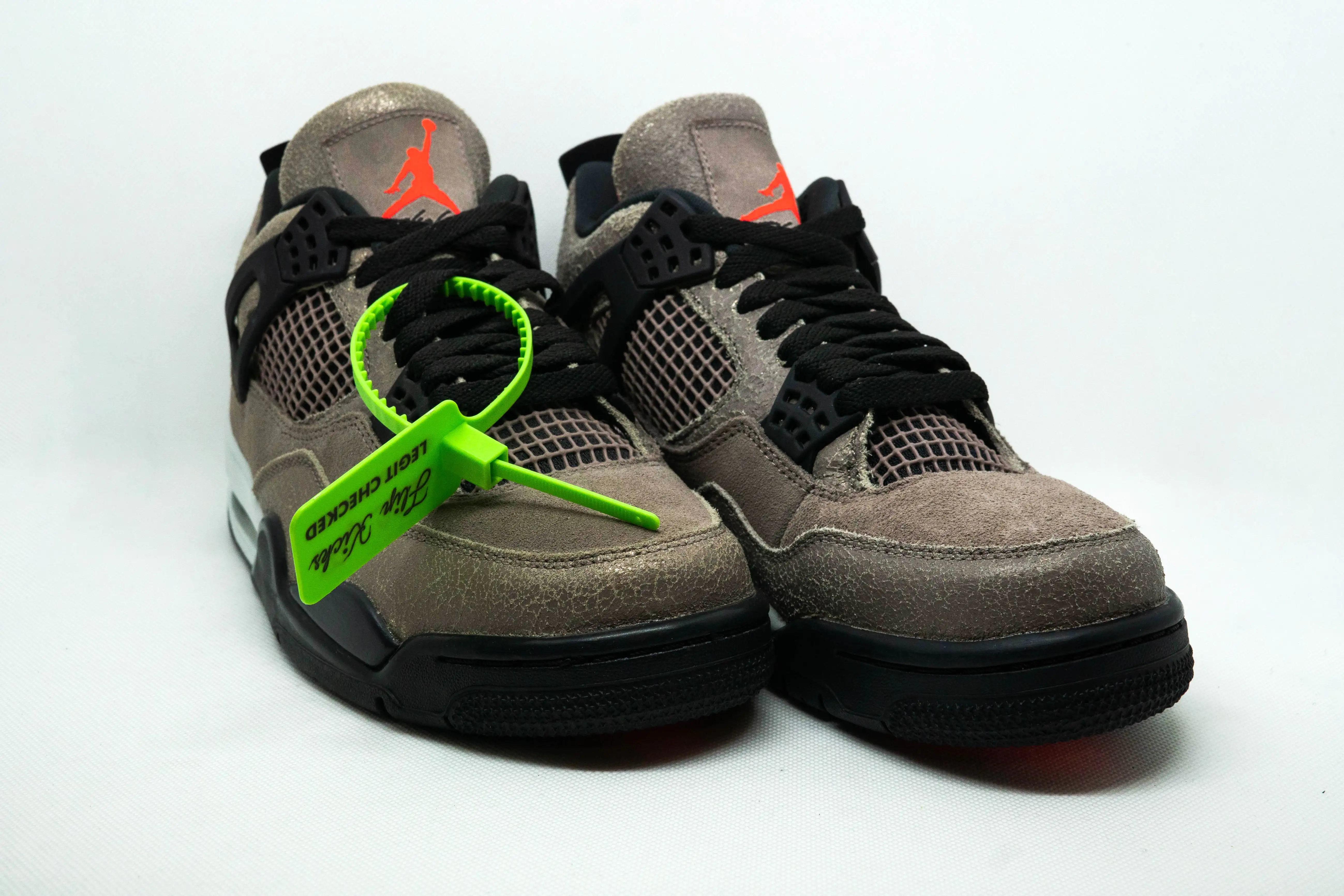 Jordan 4 TAUPE HAZE - Imagen 2
