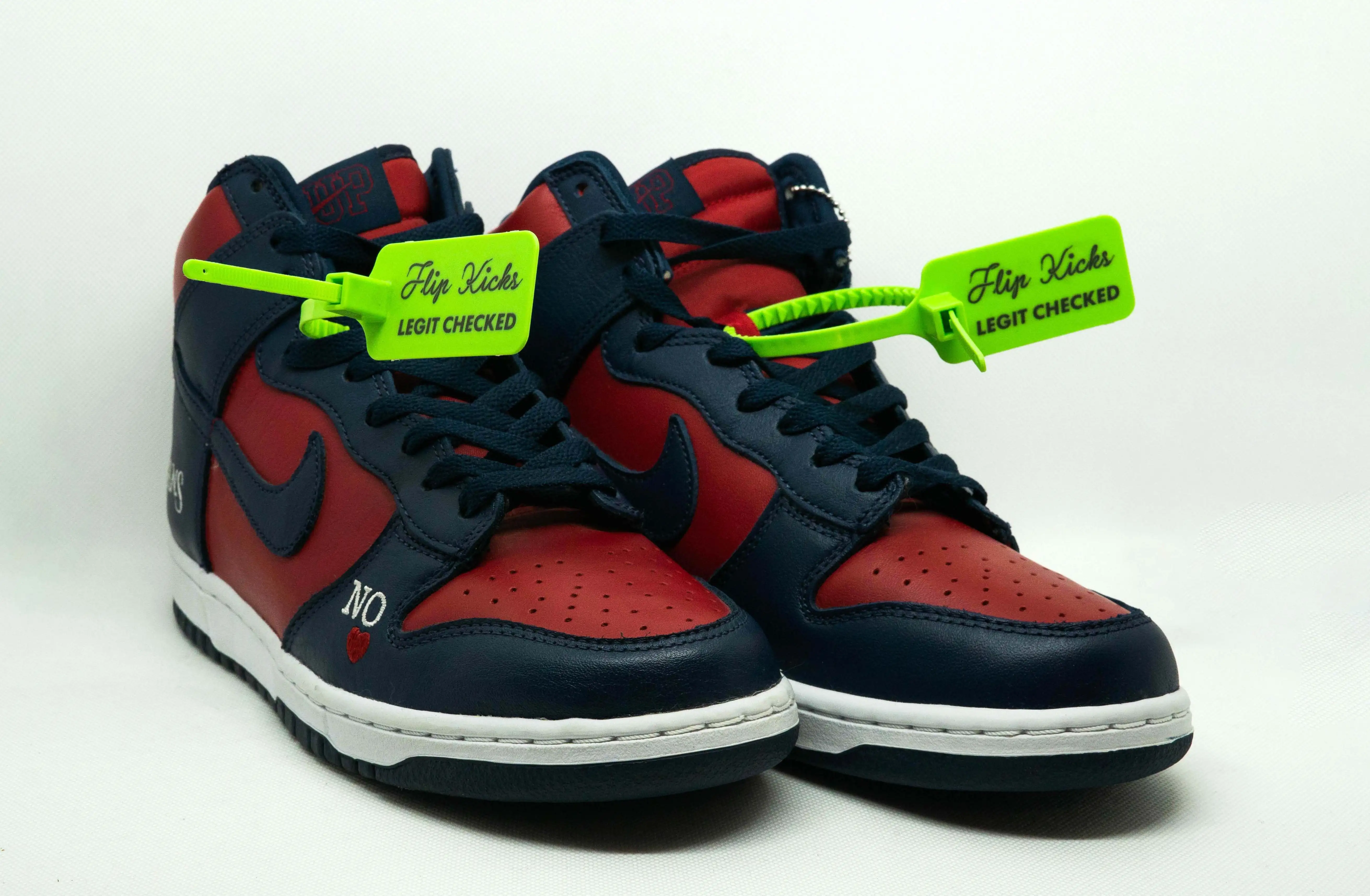 SB Dunk High SUPREMO POR CUALQUIER MEDIO MARINO - Imagen 2