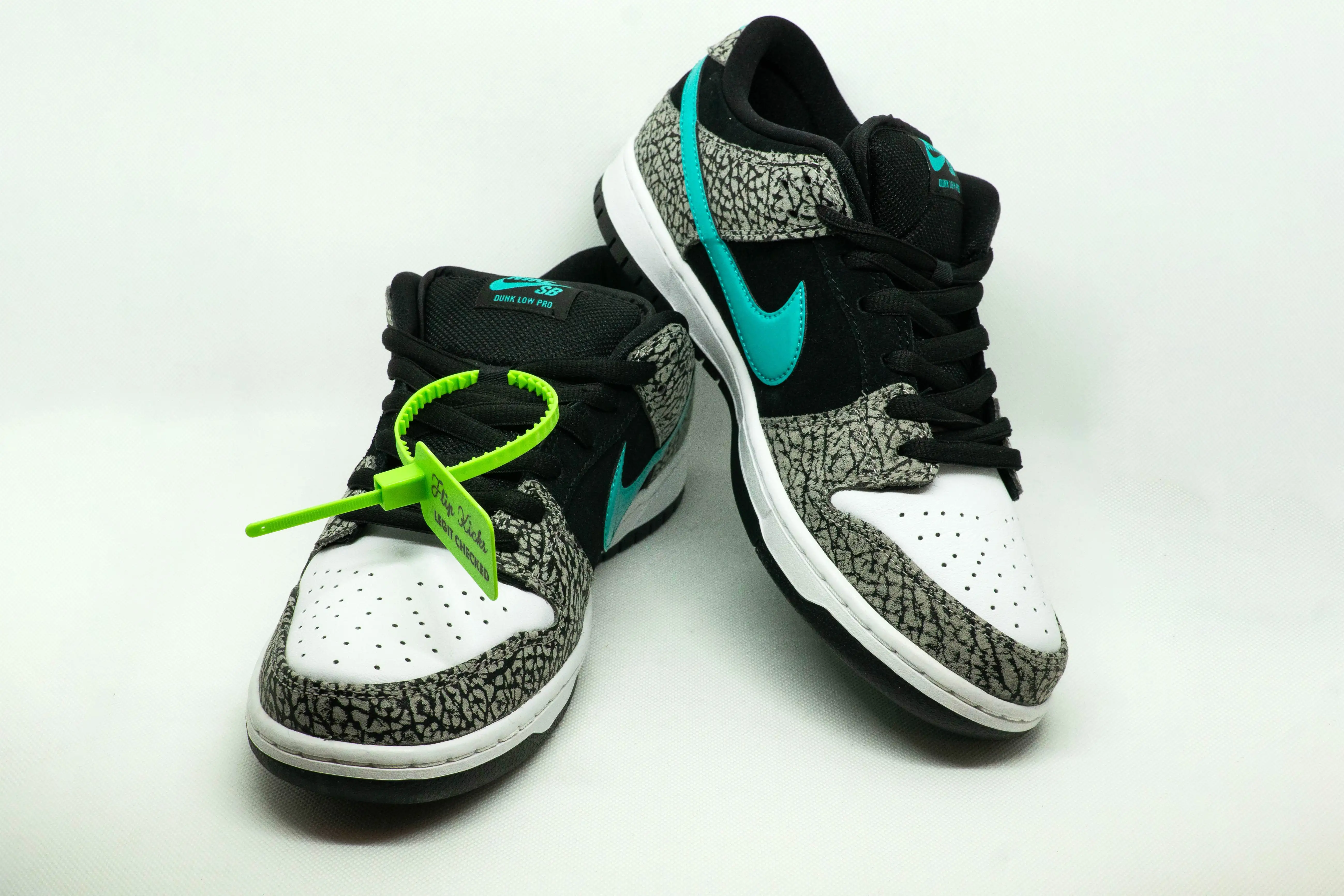 SB Dunk Low ATMOS ELEFANTE - Imagen 3