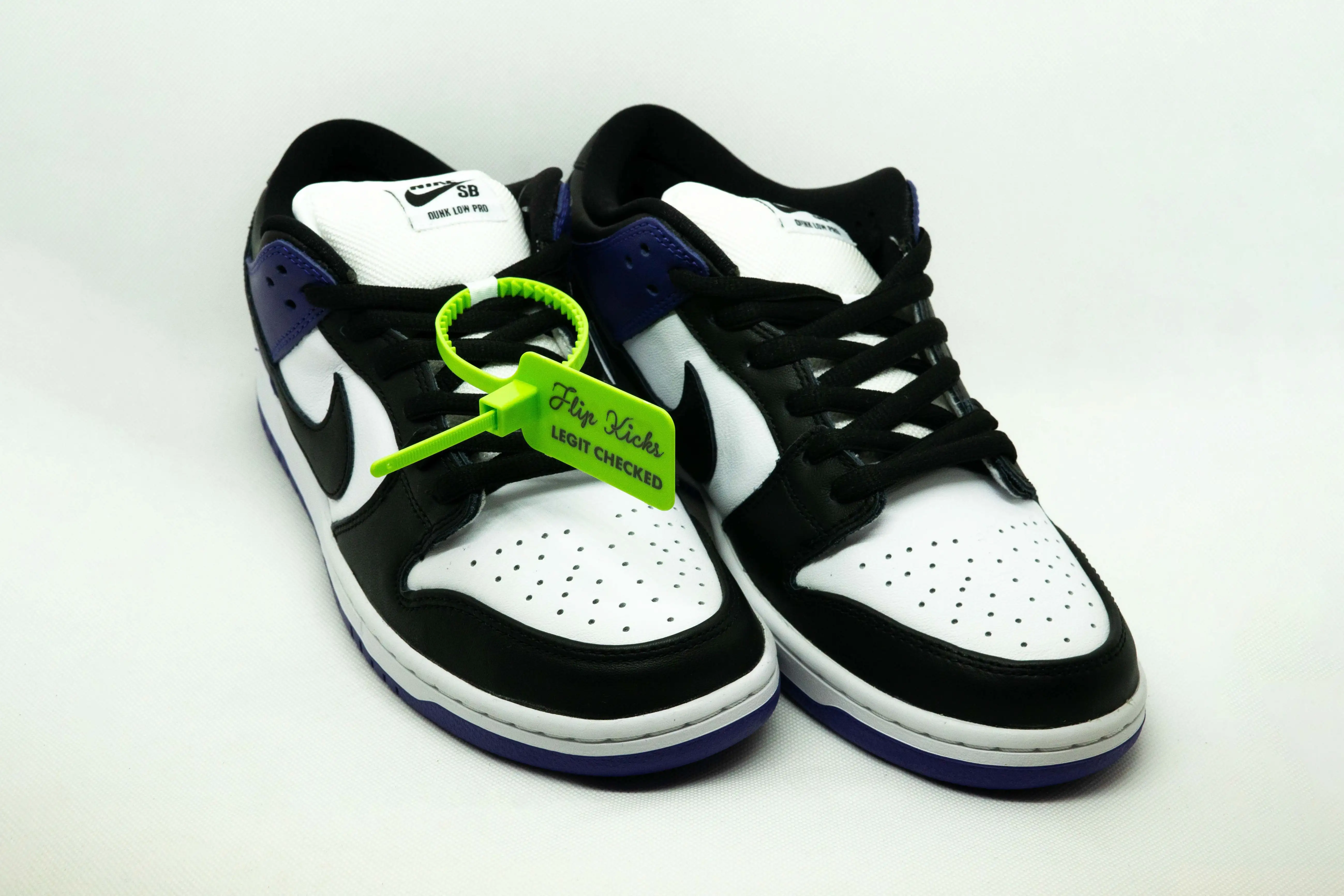 SB Dunk Low PÚRPURA CORTE - Imagen 2