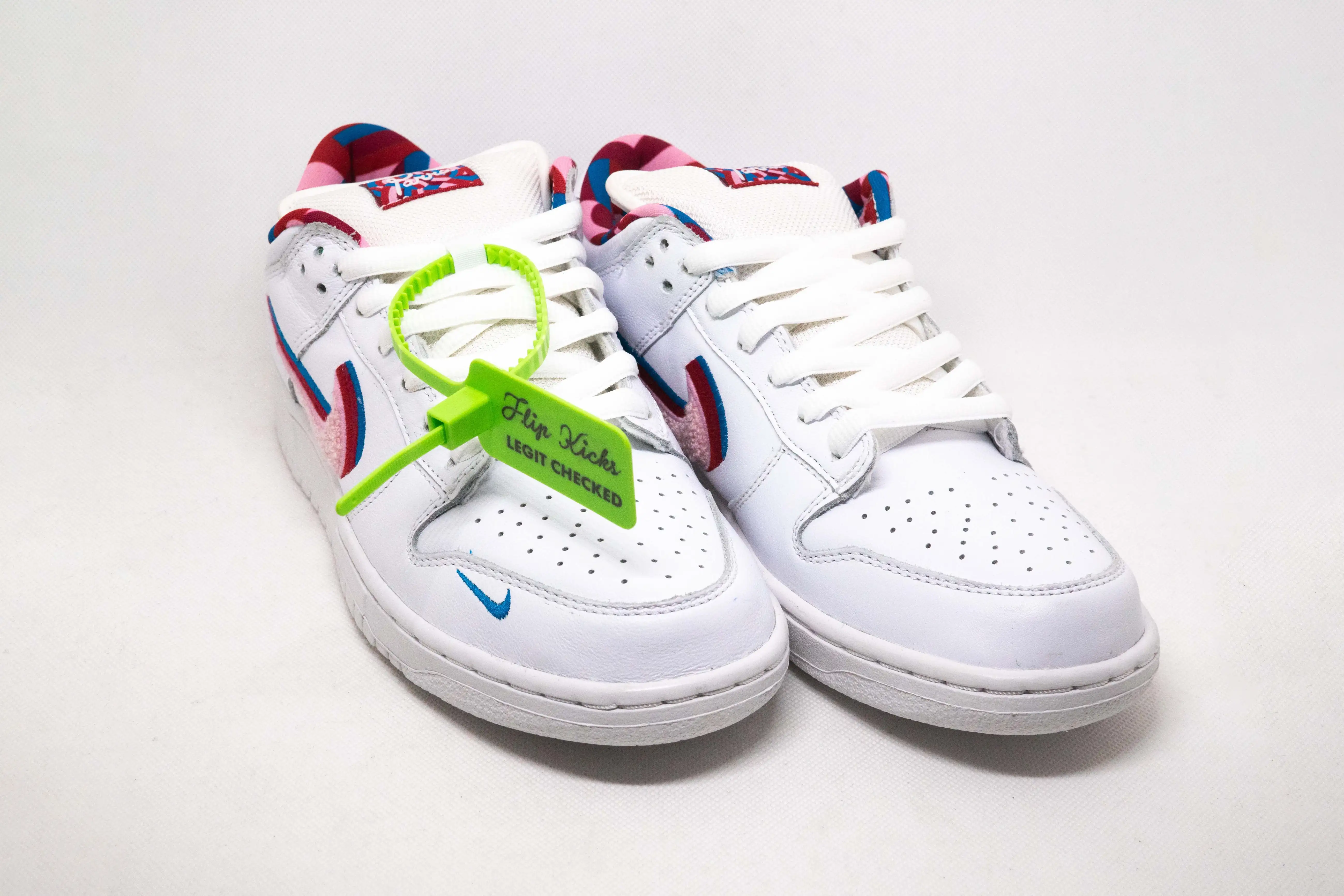 SB Dunk Low PARRA - Imagen 2