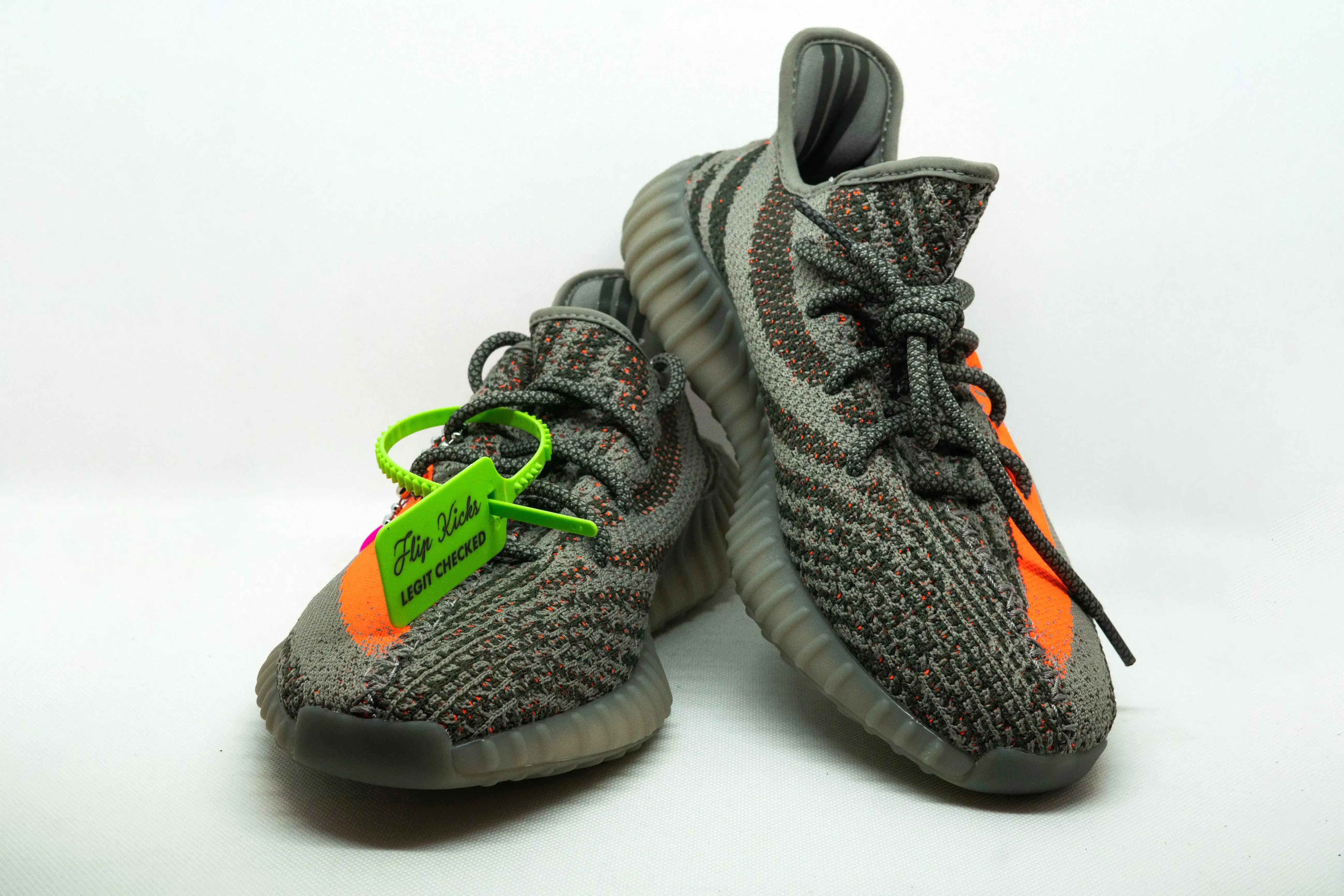 Yeezy Boost 350 V2 BELUGA - Imagen 3