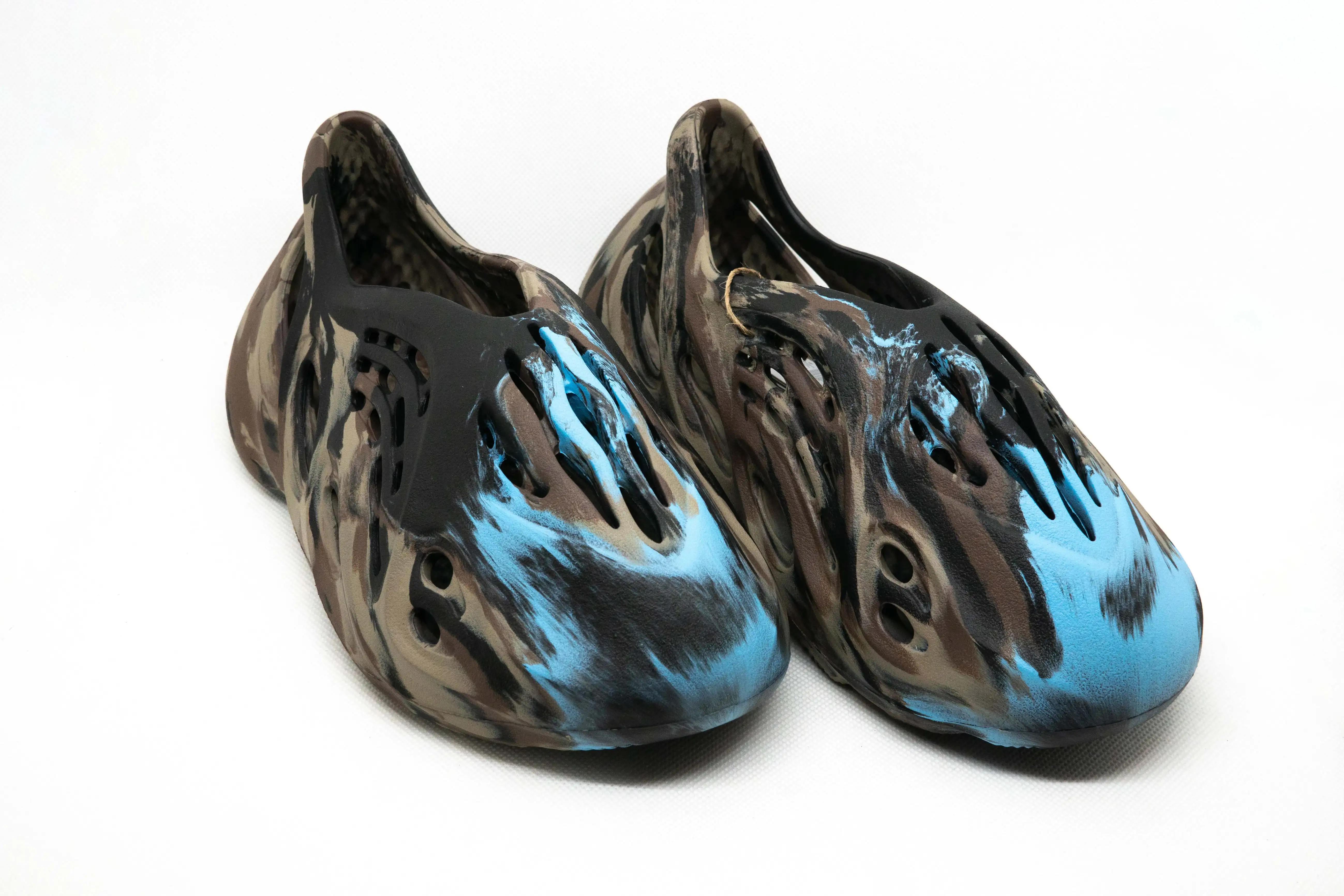 Yeezy FOAM RNNR MX CINDER - Imagen 2