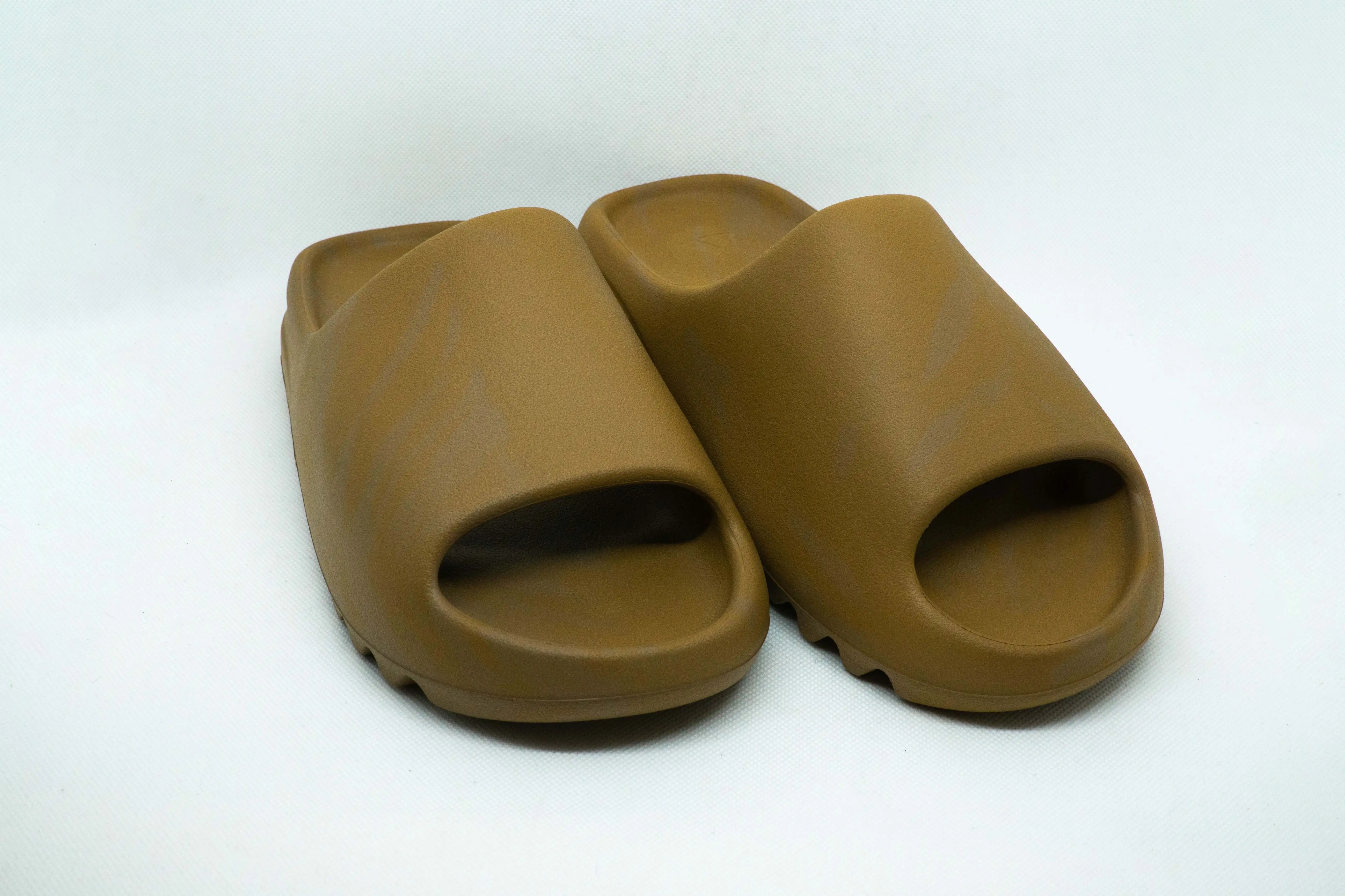 Yeezy SLIDES OCRE - Imagen 2