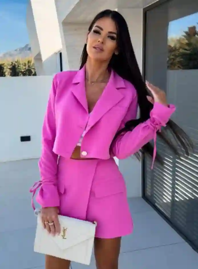 Conjunto chic traje