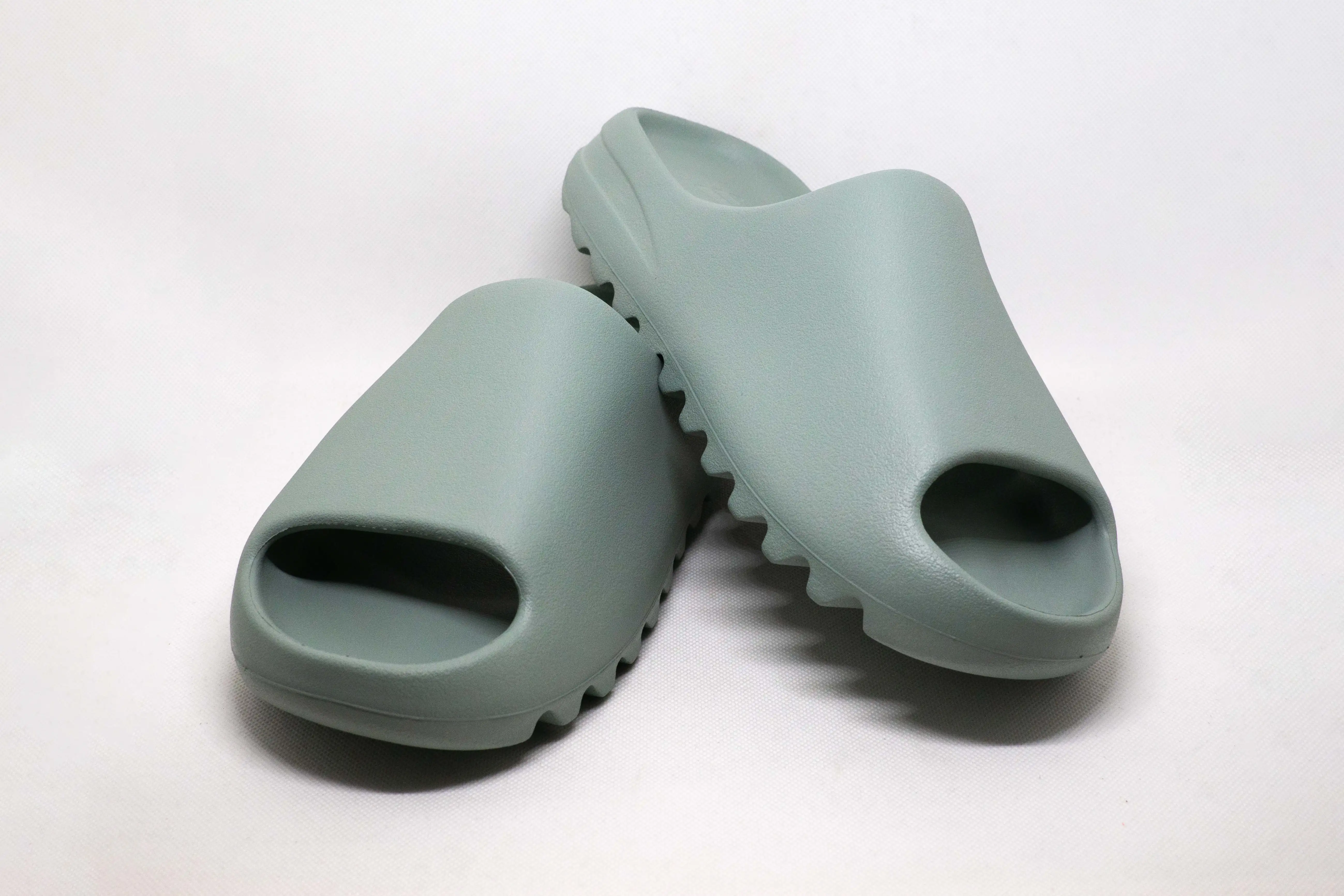 Yeezy DIAPOSITIVAS SAL - Imagen 3