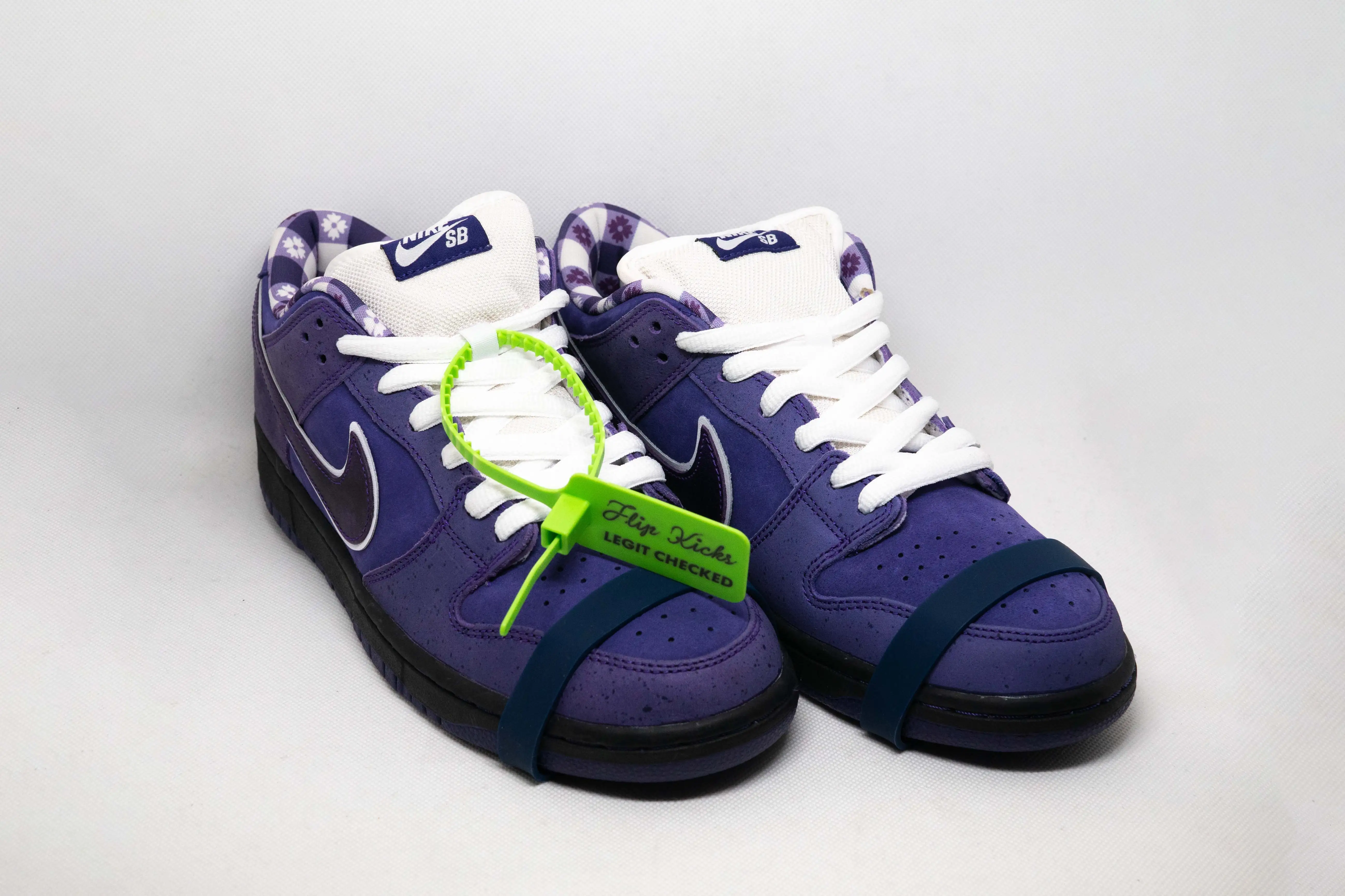 SB Dunk Low CONCEPTOS LANGOSTA PÚRPURA - Imagen 2
