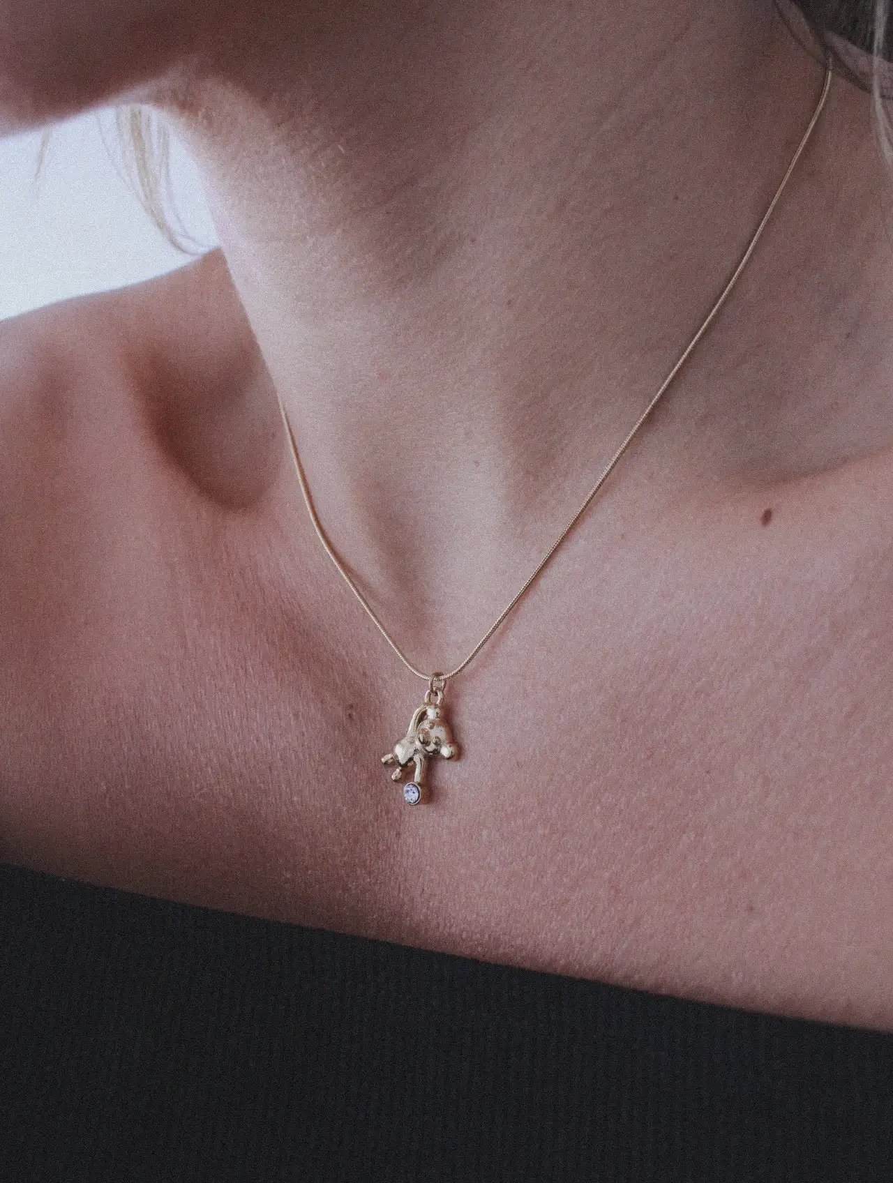 Collar Osito colgando Shine - Imagen 3