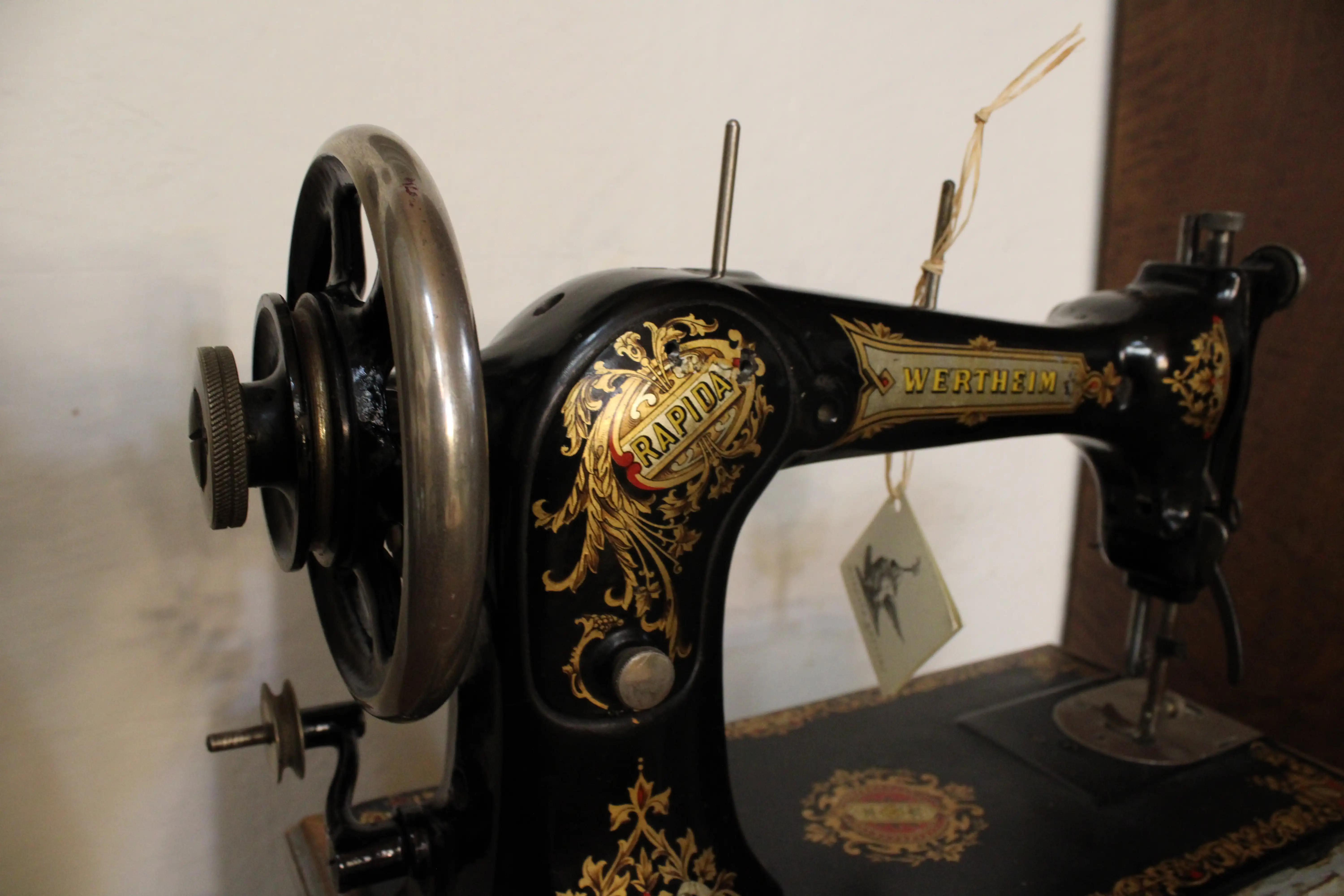 Máquina de coser - Imagen 2