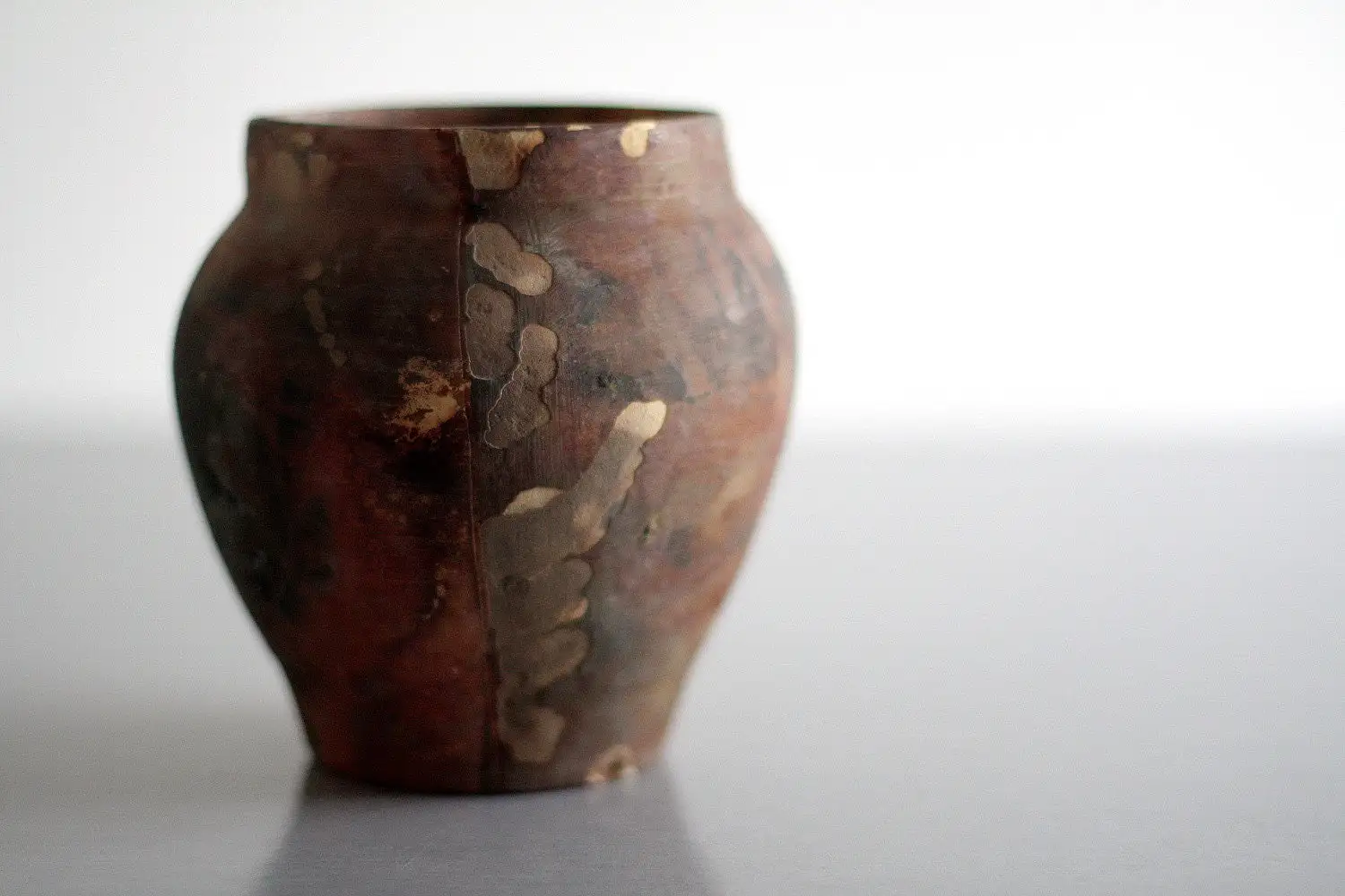 Decorative pit fired vessel - Image 2