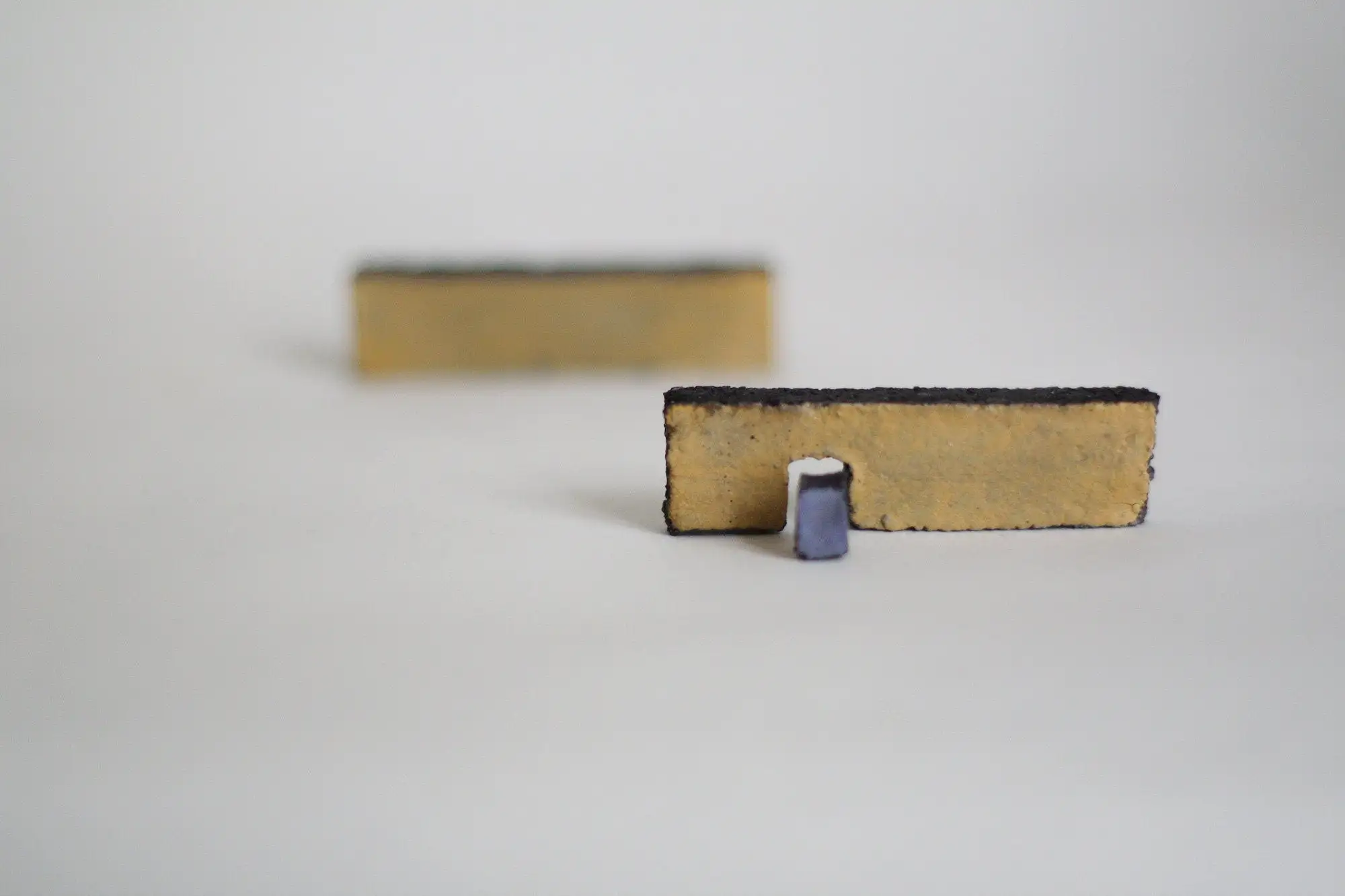 Minimal ceramic sculpture - Image 2