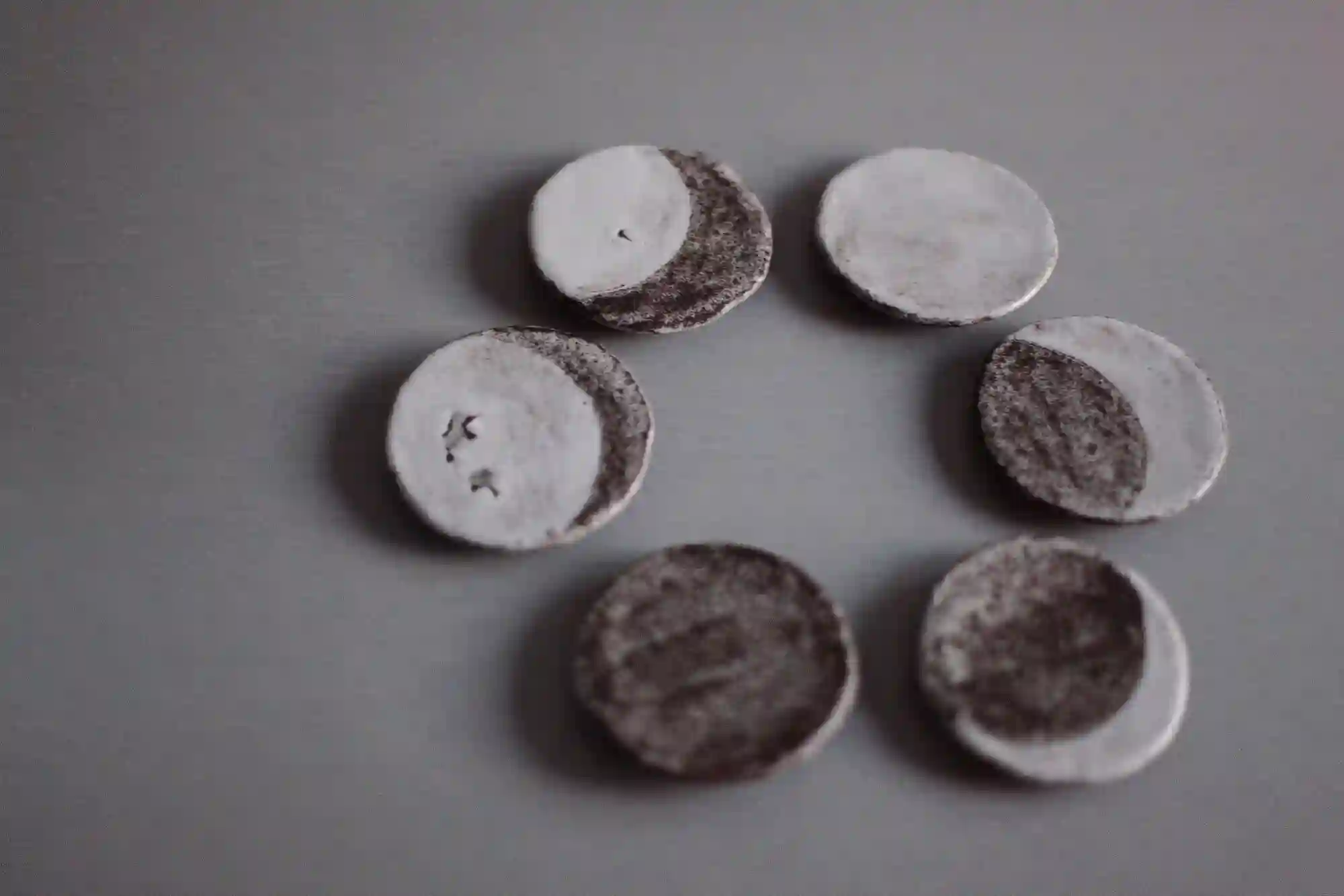Juego de 6 mini platos colgantes de pared con fases lunares