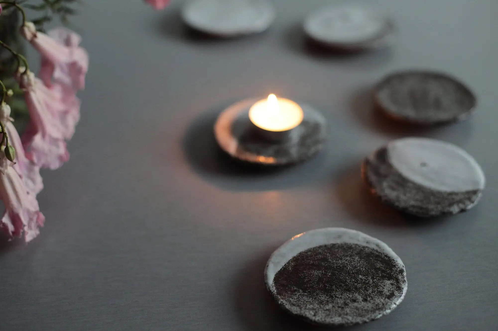 Juego de 6 mini platos colgantes de pared con fases lunares - Imagen 5