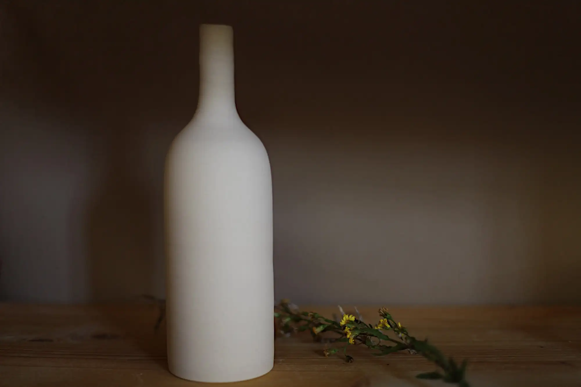 Botella grande blanquecina - Imagen 2