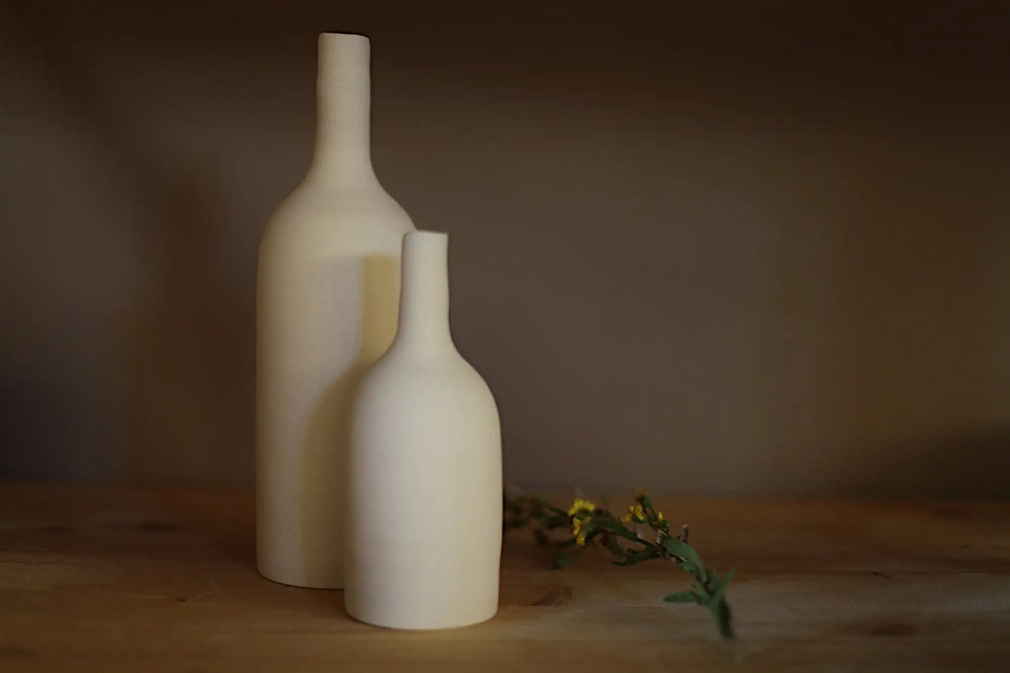 Botella grande blanquecina - Imagen 4