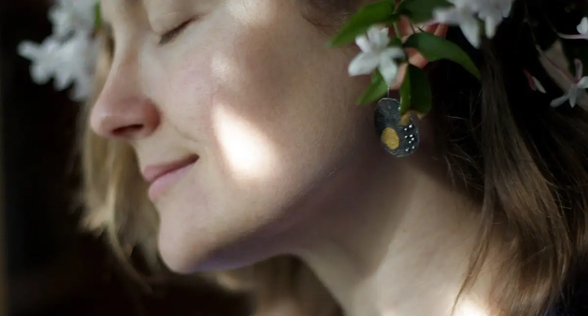 Patches of light - oxidized sterling silver and 24kt gold earrings - made to order - Image 5