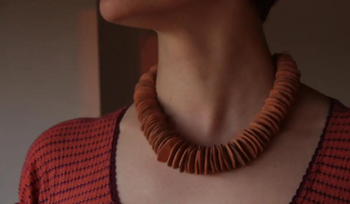 Rebanadas de vida - Collar de cerámica OOAK con mensaje - Hecho a pedido - Imagen 4