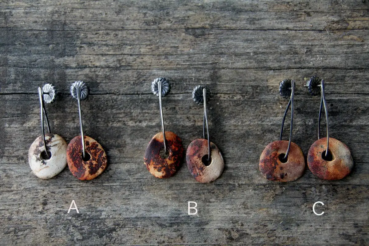 Slices of life - Raised from ashes - Pit fired ceramic on sterling silver earrings - Image 3