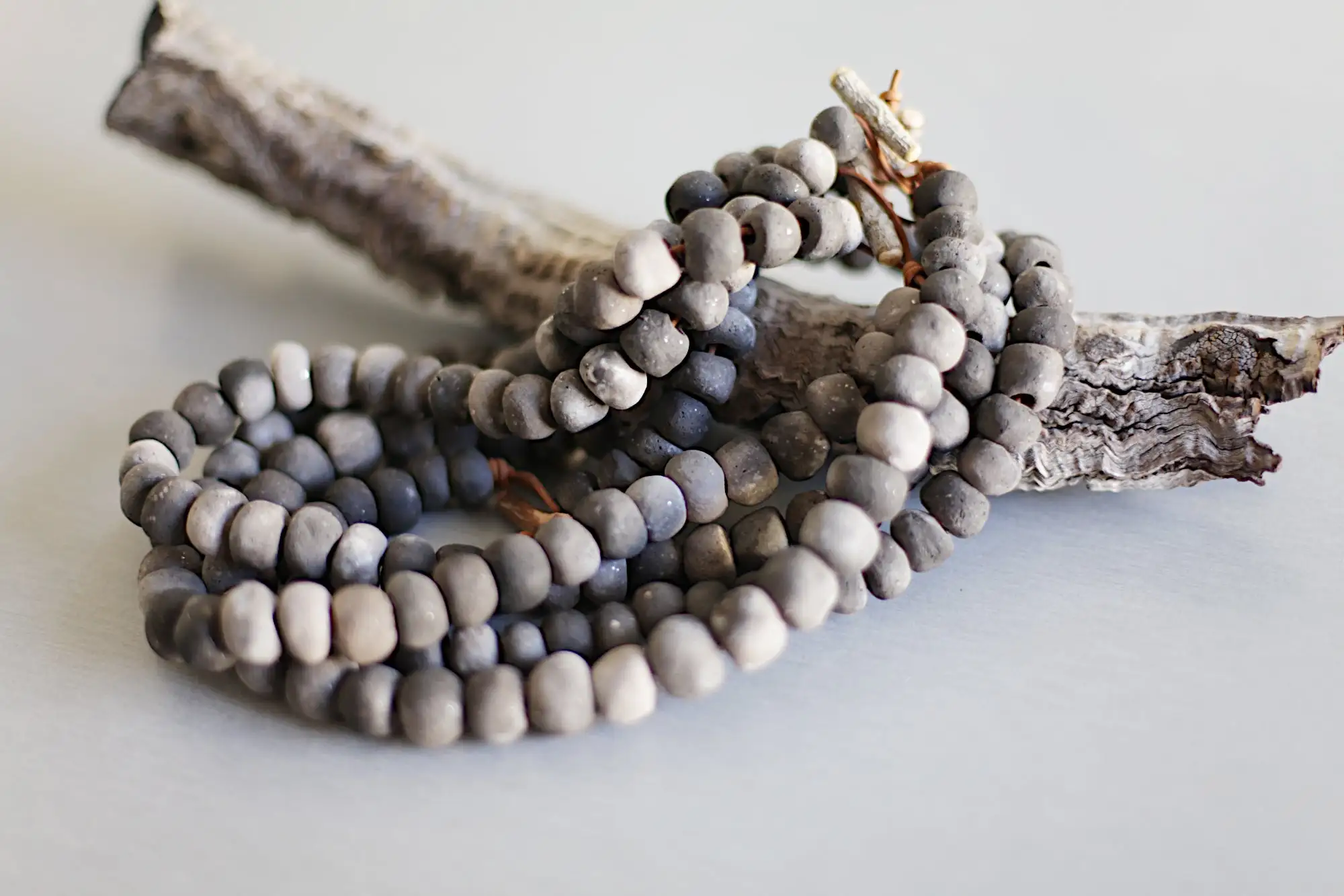 Collar Stardust - collar de cerámica cocida con humo - 50 cm - listo para enviar - Imagen 3