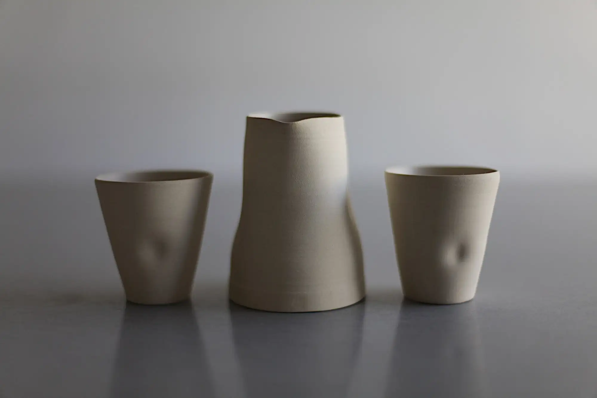 Juego de té - taza justa con dos tazas de té, Juego de sake - gres