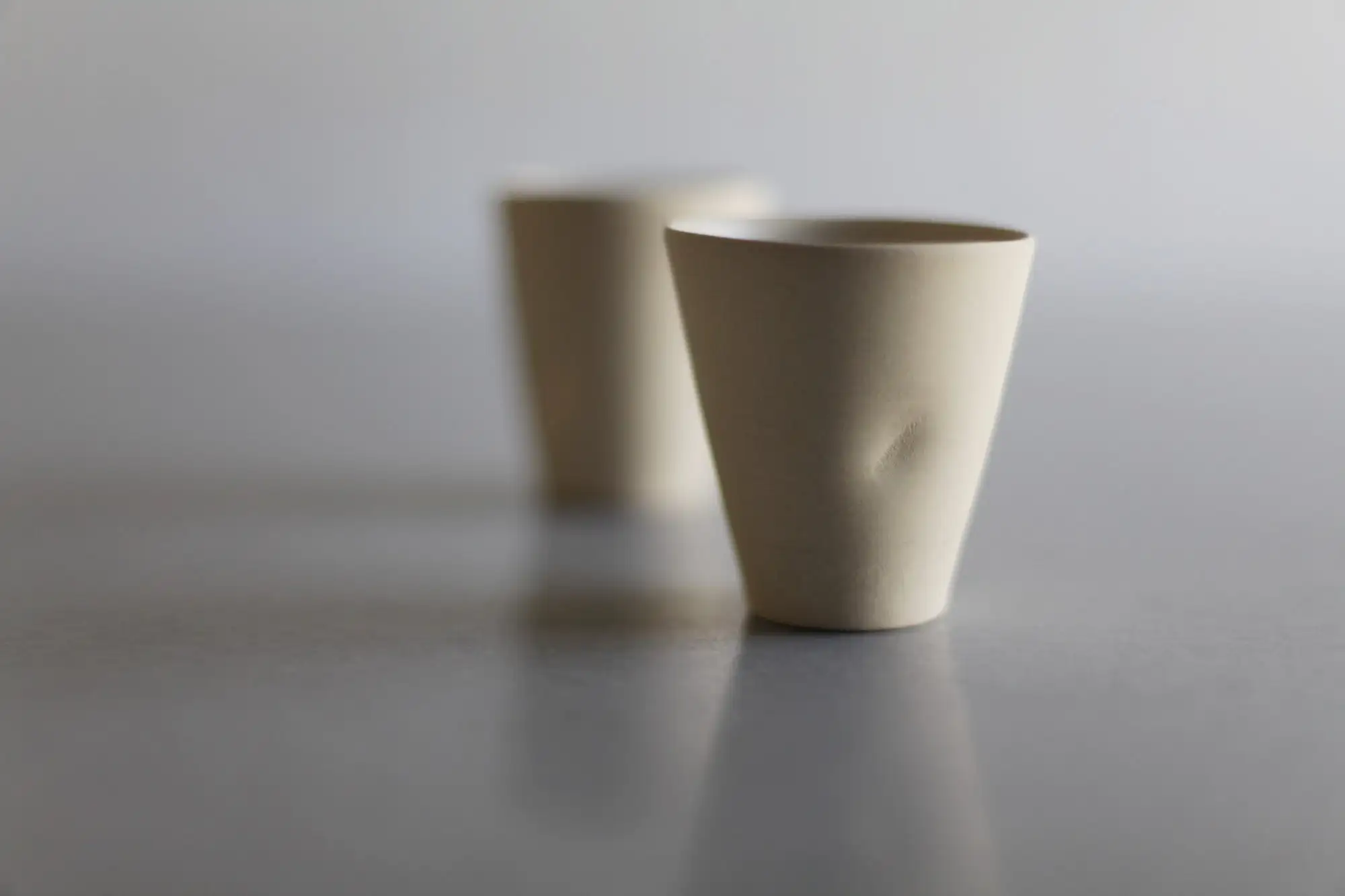 Juego de té - taza justa con dos tazas de té, Juego de sake - gres - Imagen 2