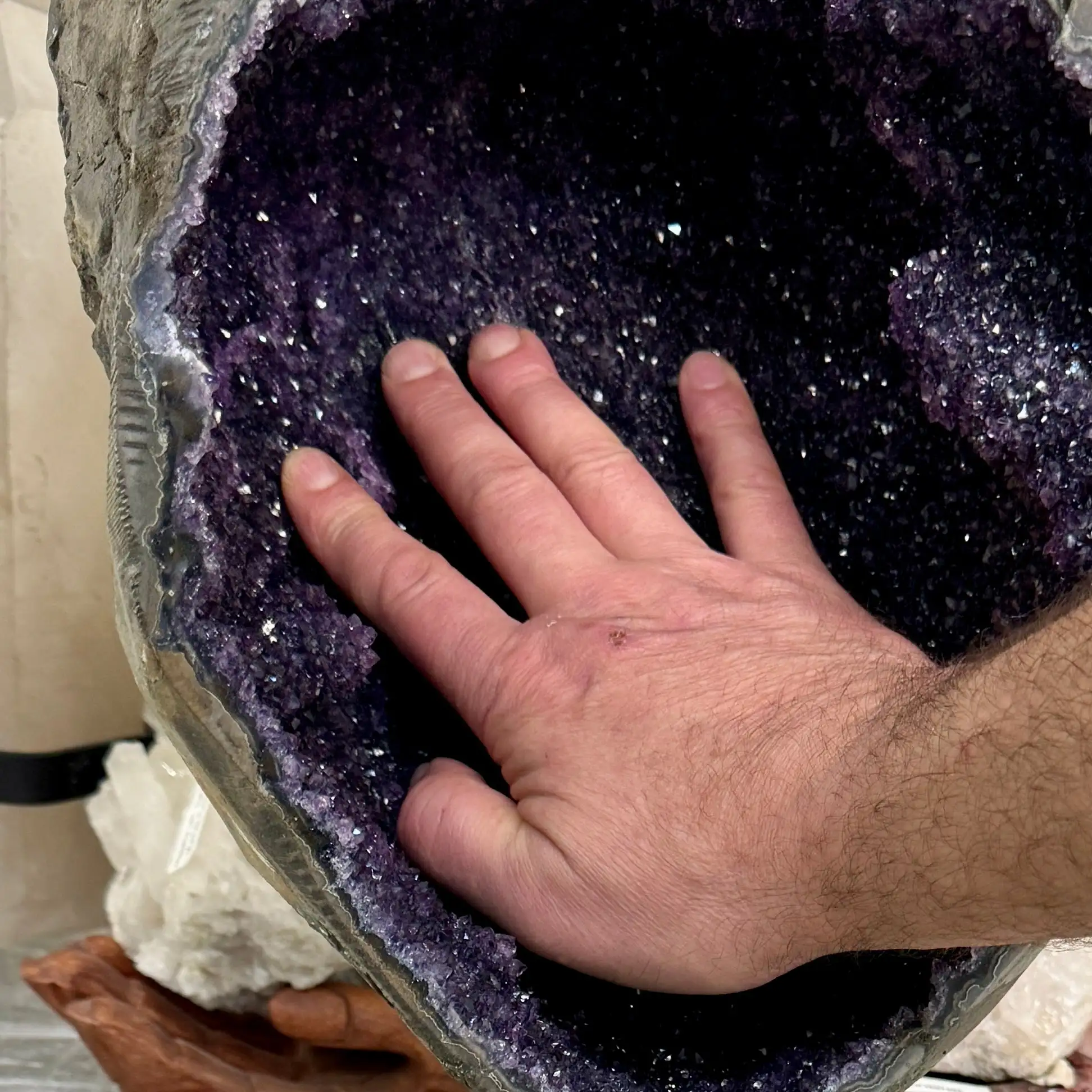 GEODA DE AMATISTA CALIDAD EXTRA 25,4 kg. - Imagen 2