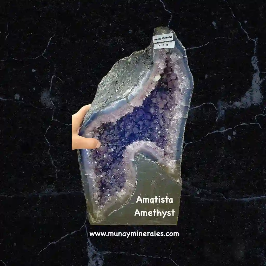 GEODA DE AMATISTA 34 kg.