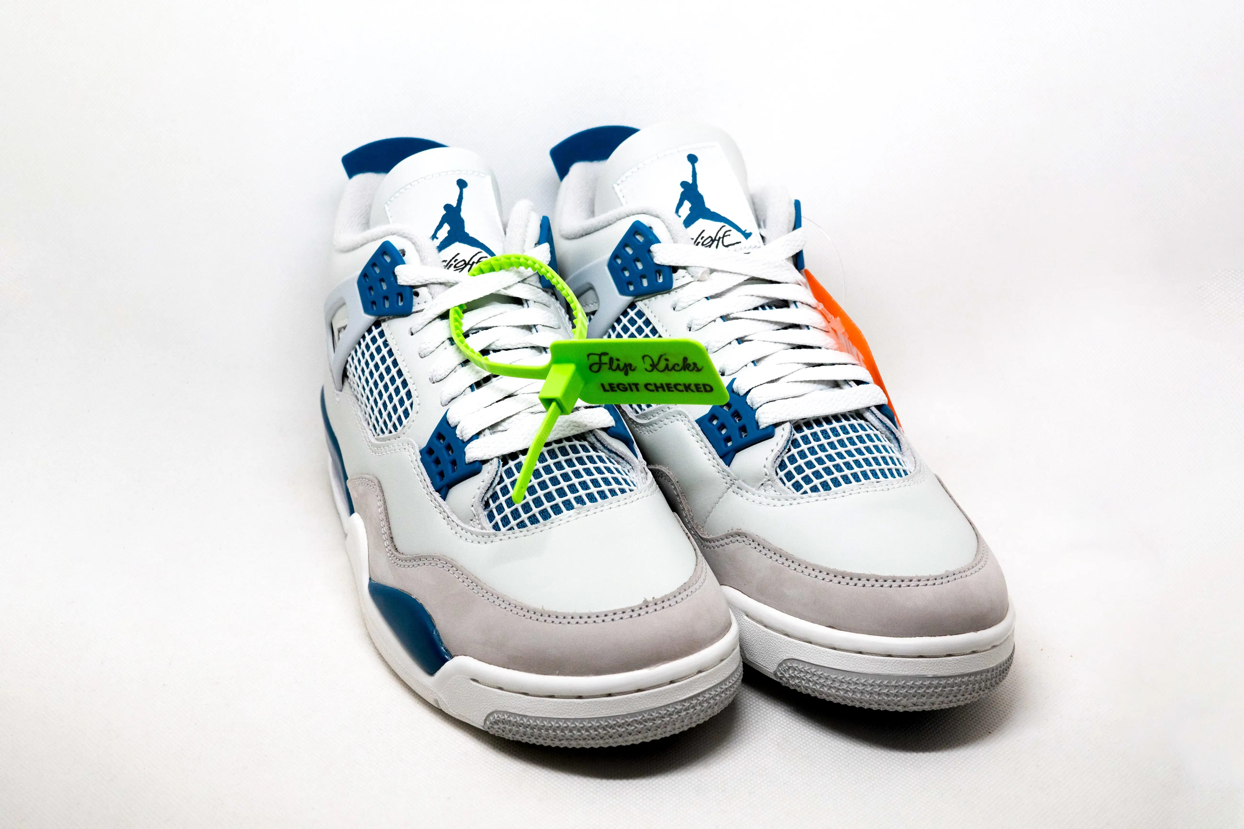 Jordan 4 AZUL MILITAR - Imagen 2