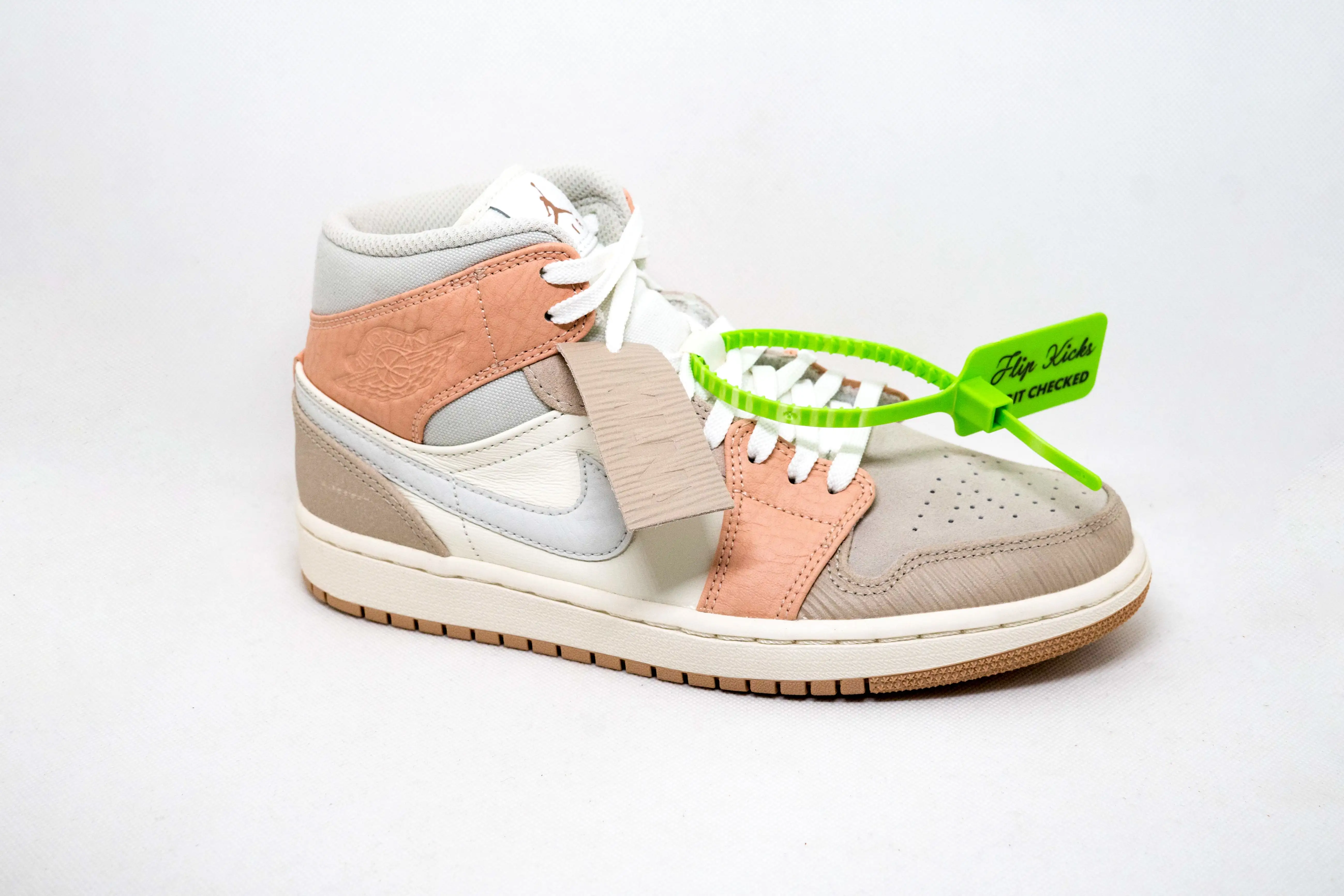 Jordan 1 Mid MILÁN