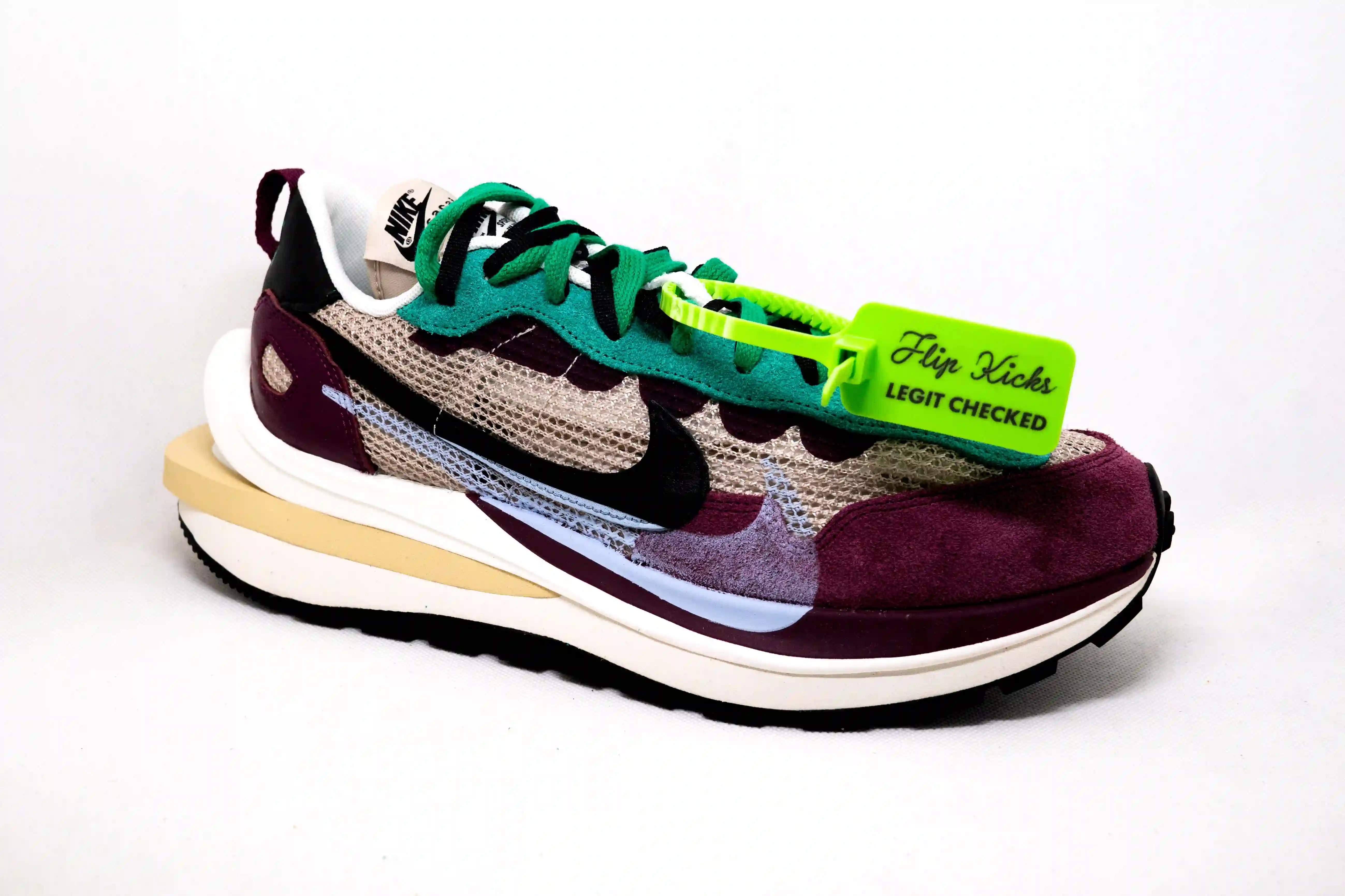 VaporWaffle SACAI VILLANO ROJO NEPTUNO VERDE
