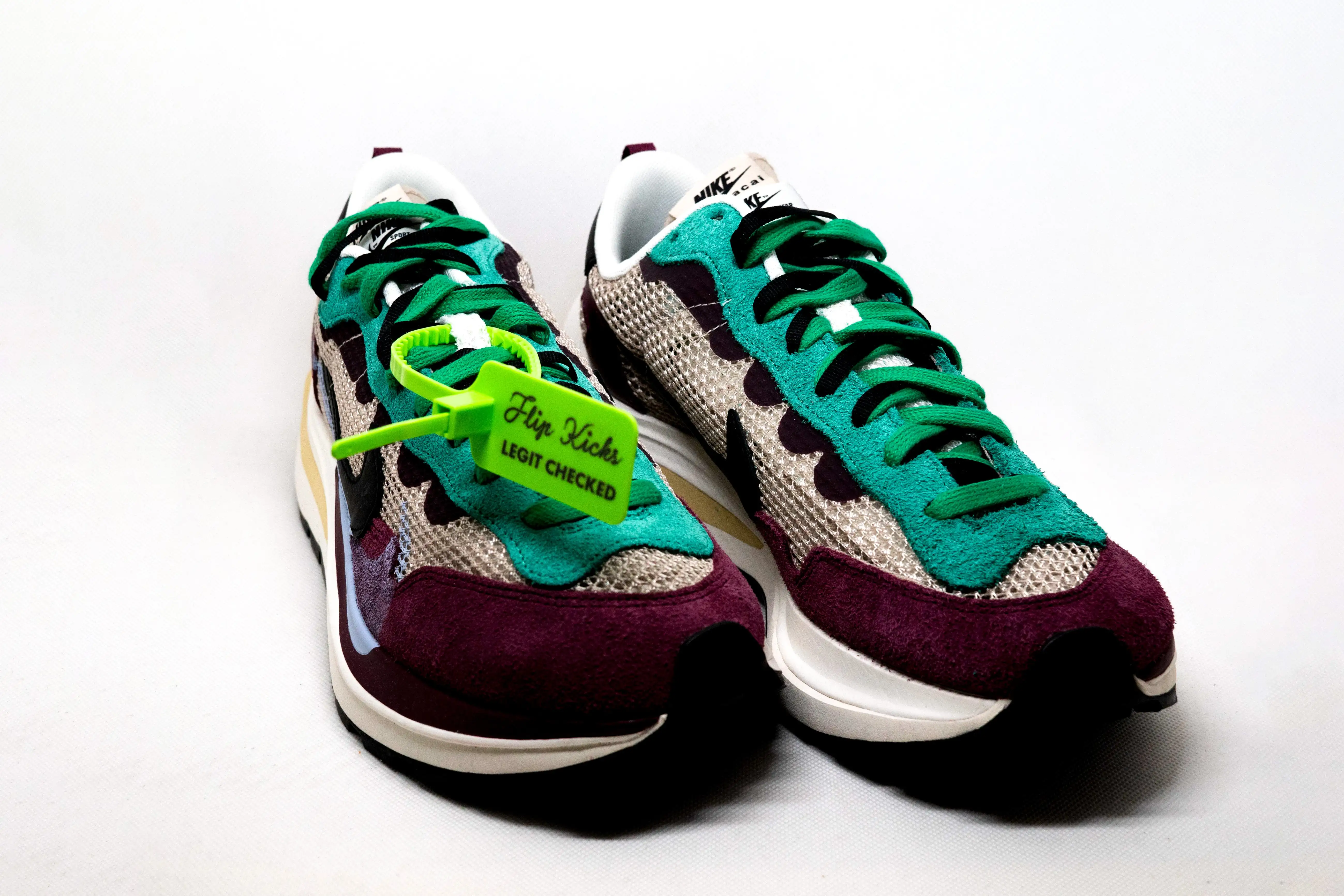 VaporWaffle SACAI VILLANO ROJO NEPTUNO VERDE - Imagen 2