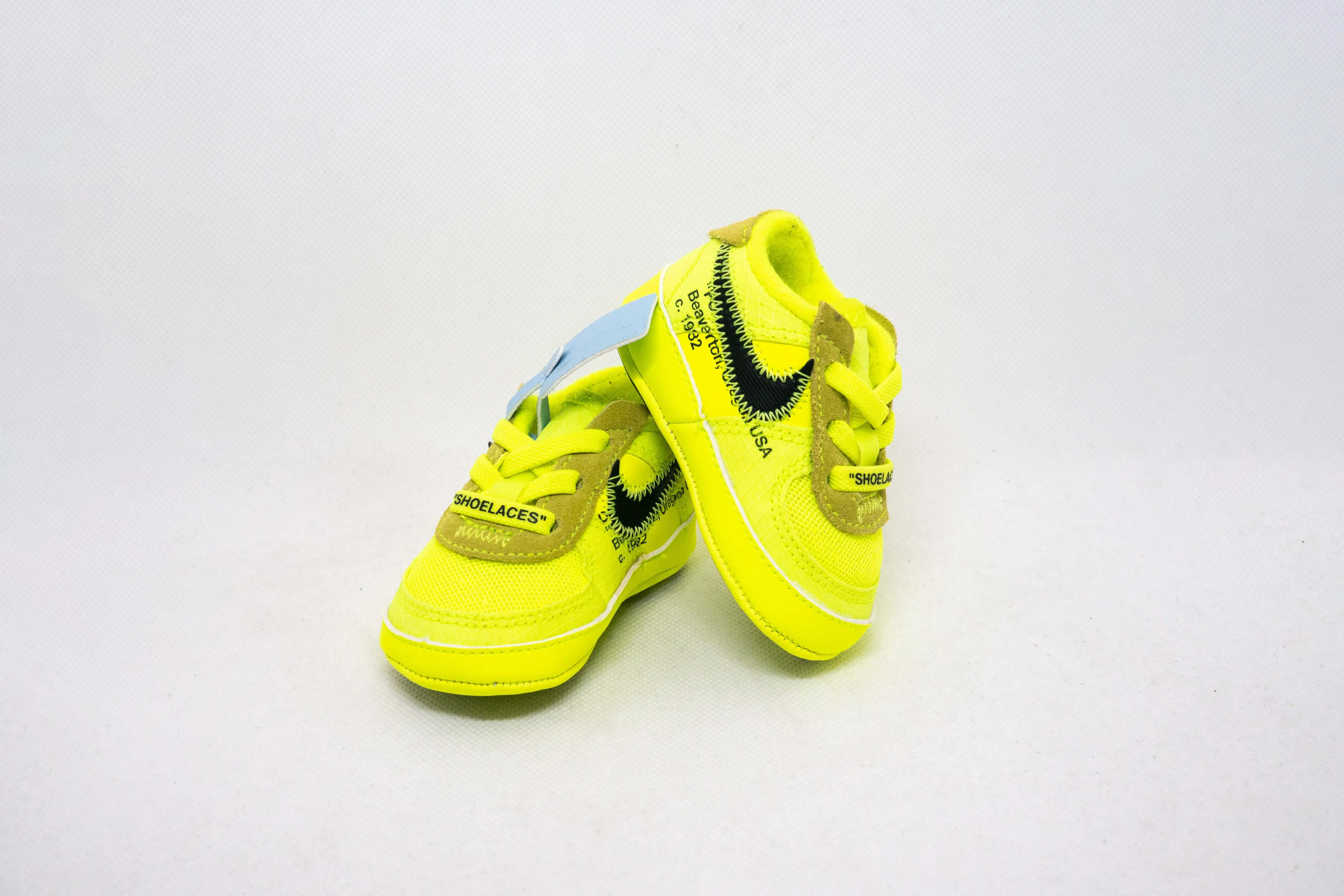 Air Force 1 Low x OFF-WHITE VOLT (NIÑOS) - Imagen 3
