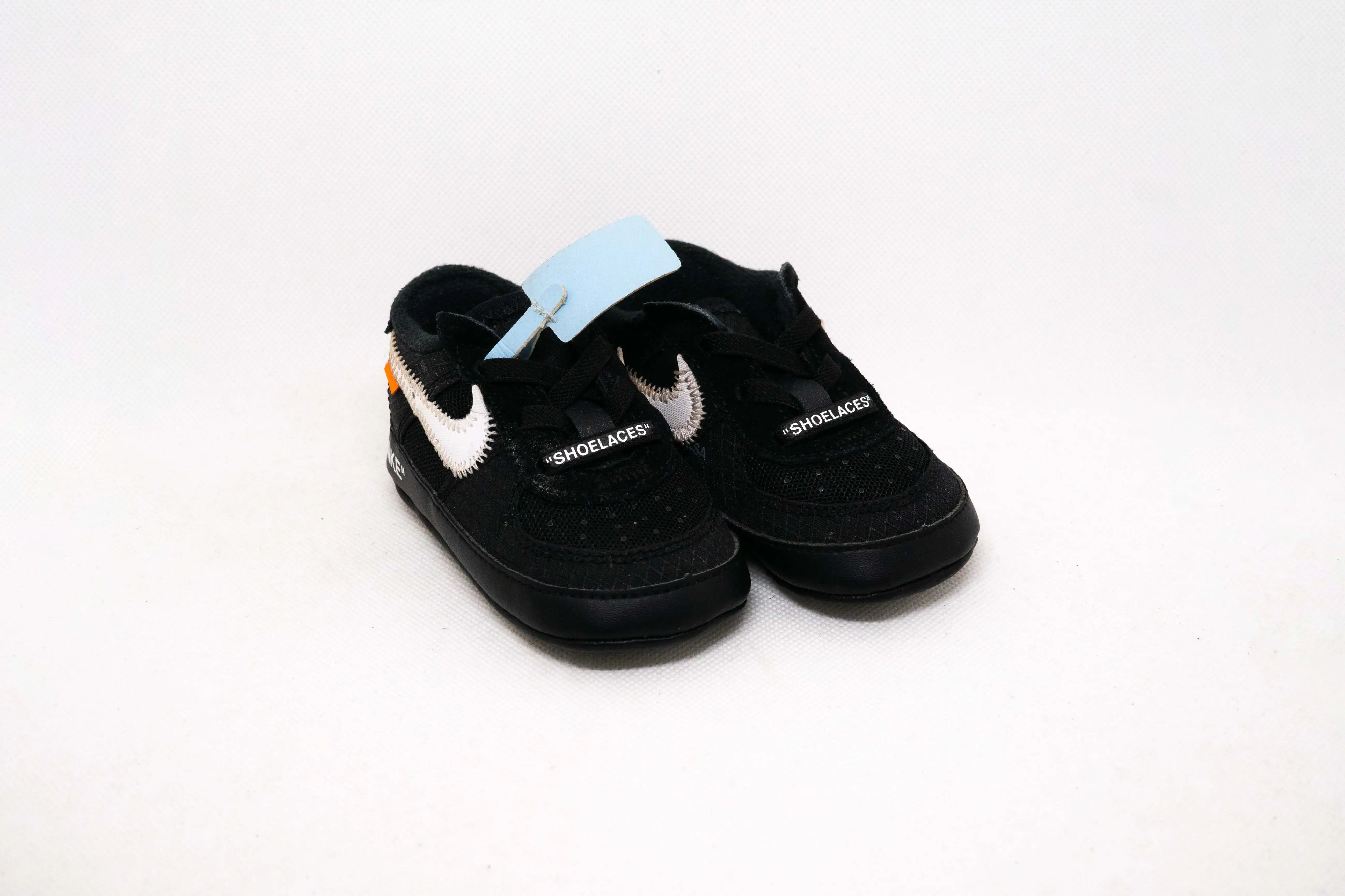 Air Force 1 Low x OFF-WHITE NEGRO (NIÑOS) - Imagen 2