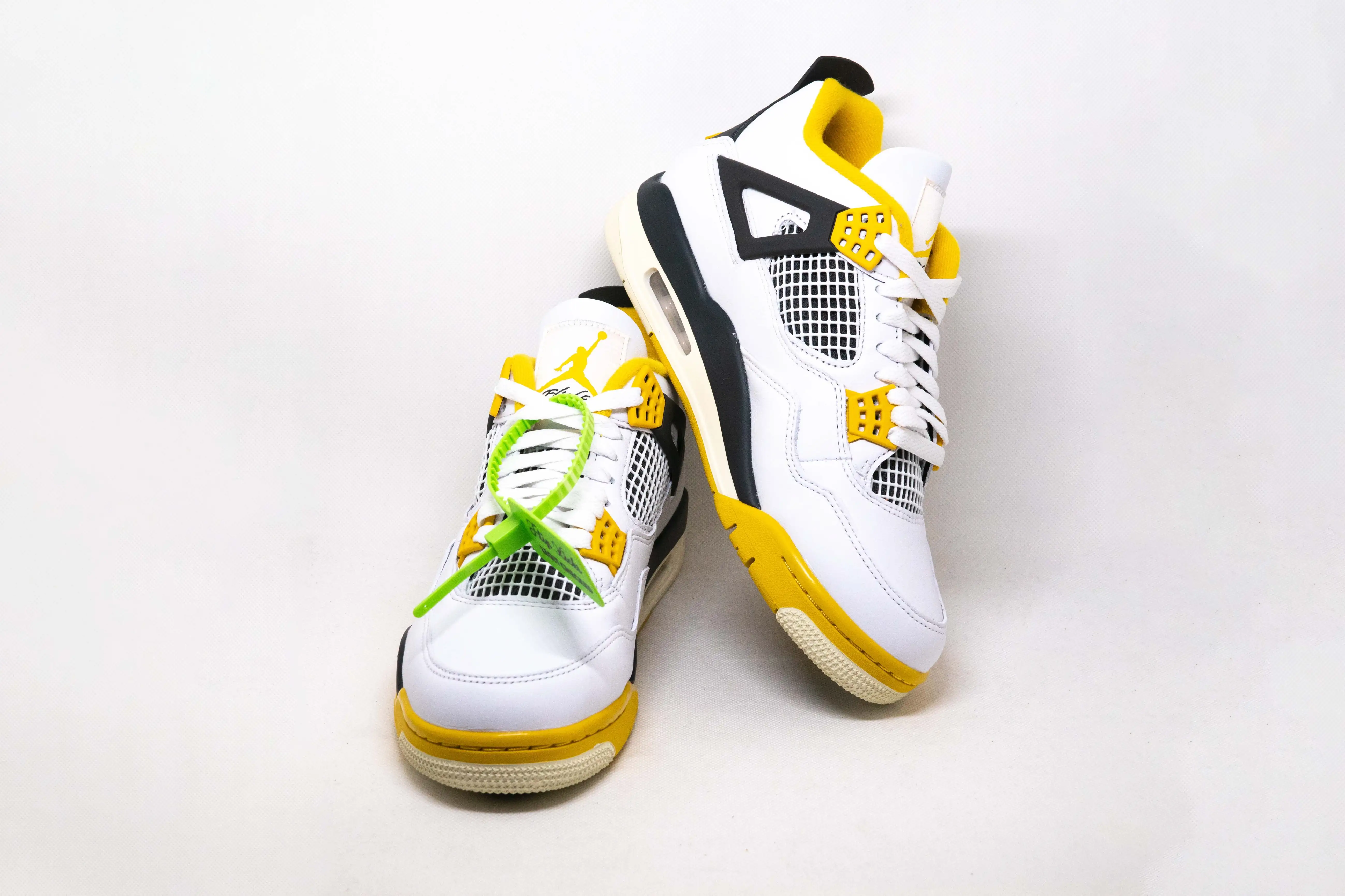Jordan 4 AZUFRE VIVO (W) - Imagen 2