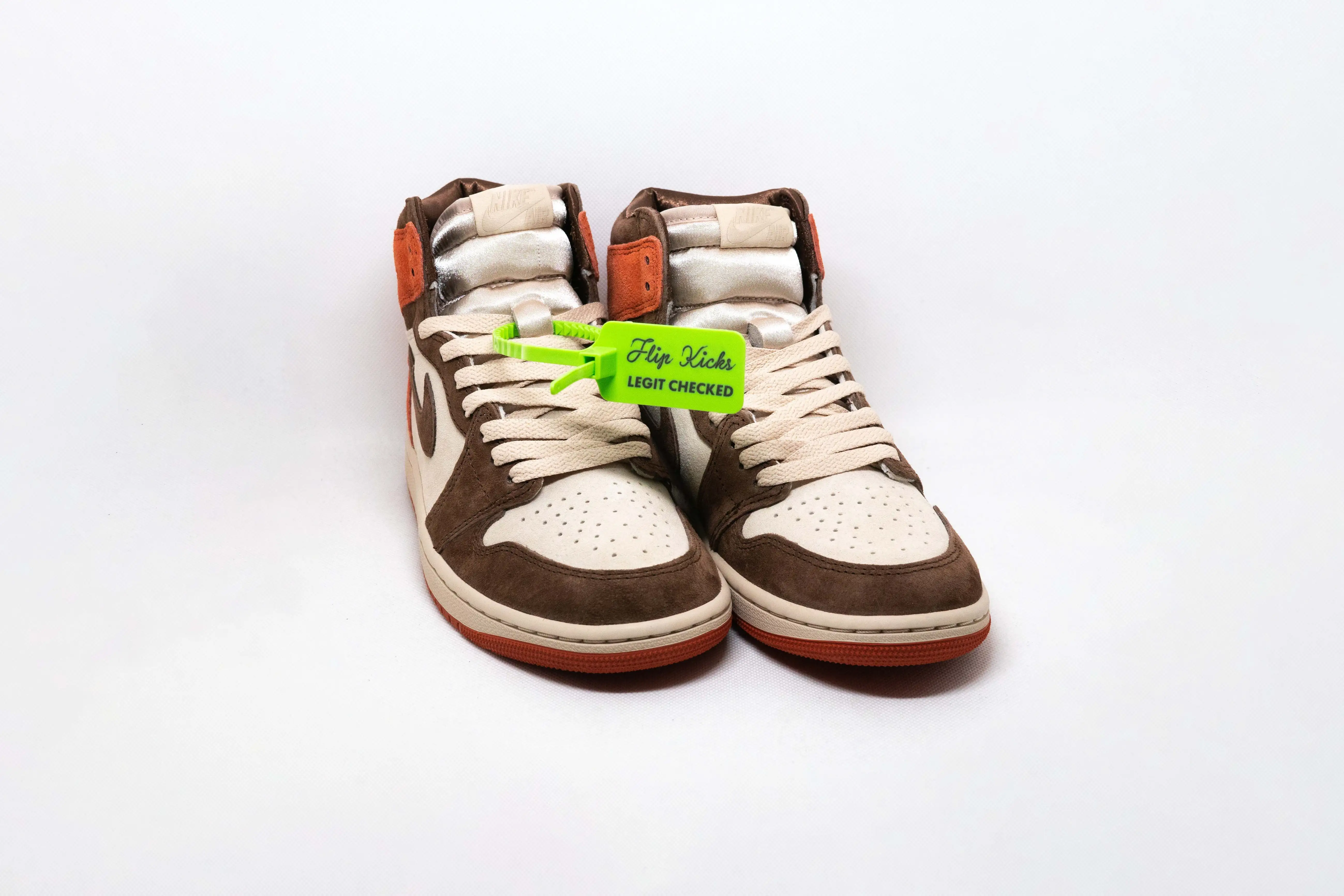 Jordan 1 High ARCILLA POLVO (W) - Imagen 2