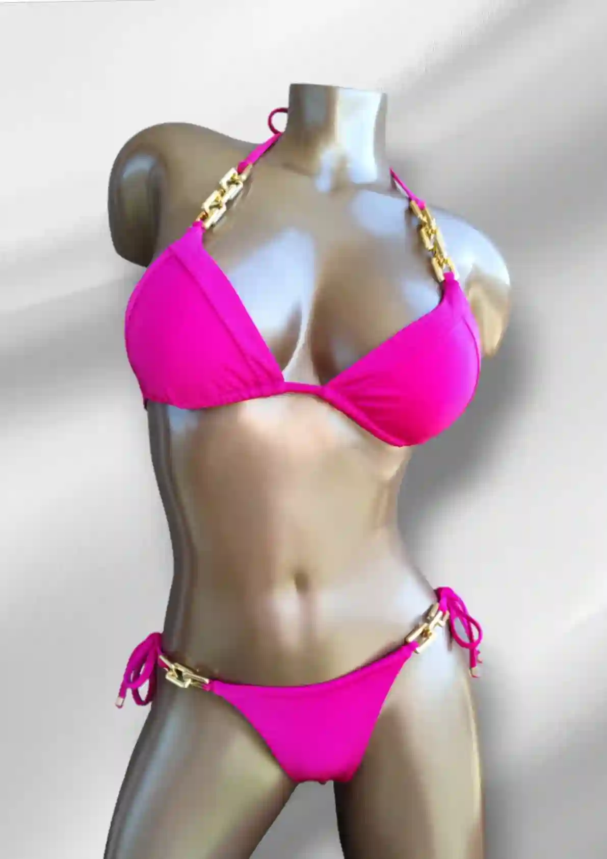 NC-0081 / Bikini con cadenas doradas